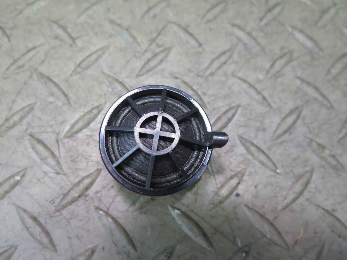 13-20 Mercedes R231 SL550 Set of 2 Left & Right Door Tweeter Speaker OEM
