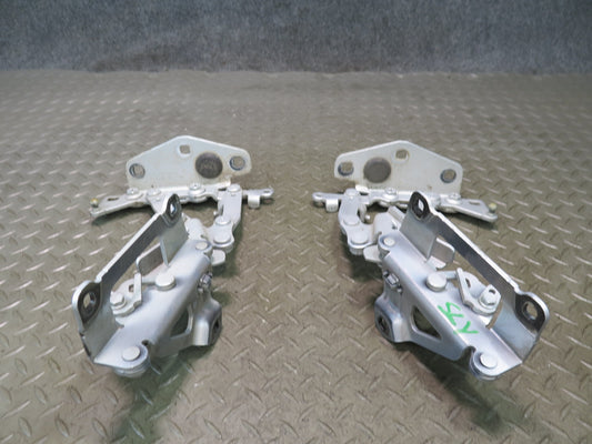 13-20 Mercedes R231 SL550 Set of 2 Front Left & Right Hood Hinge OEM