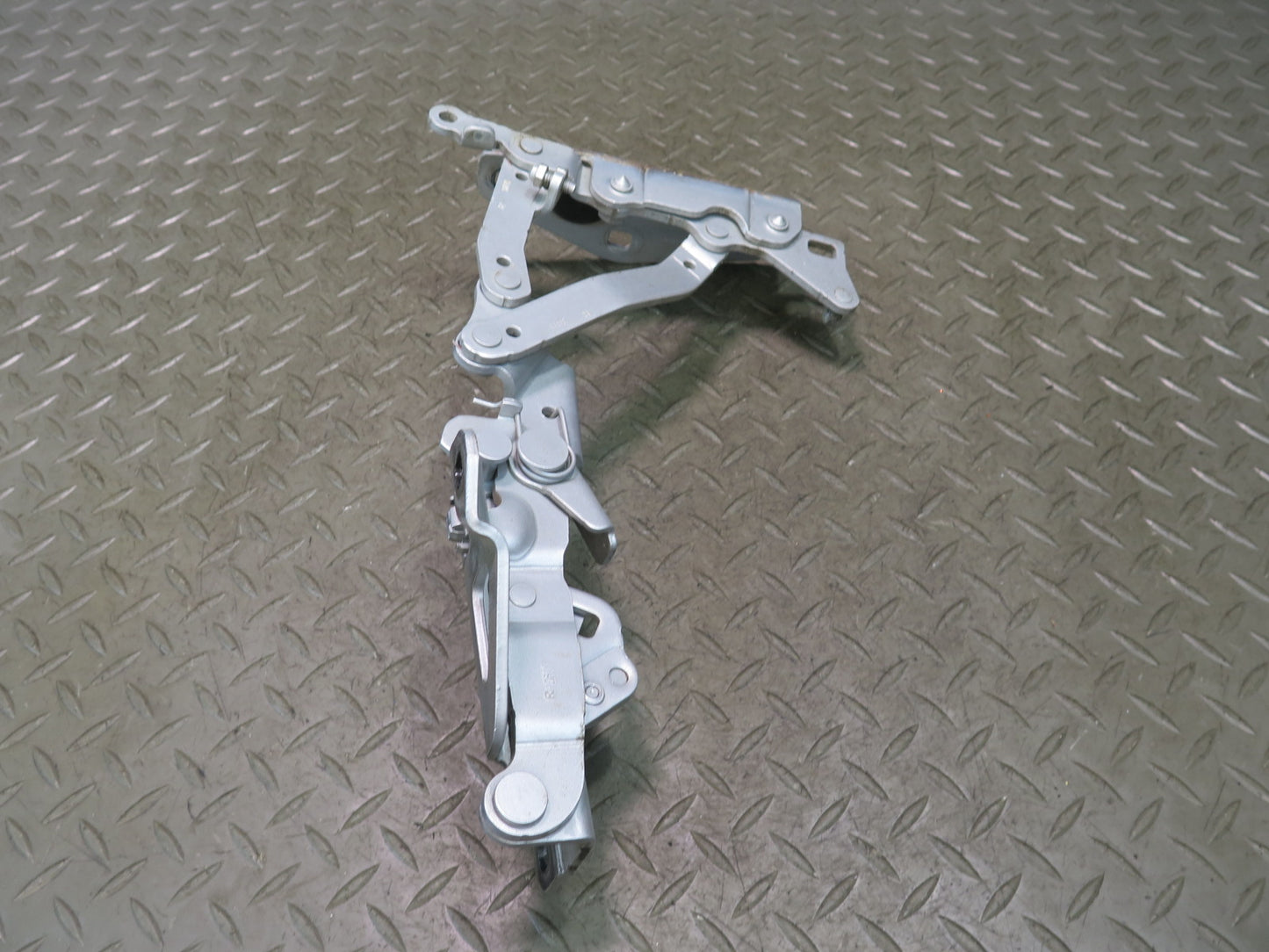 13-20 Mercedes R231 SL550 Set of 2 Front Left & Right Hood Hinge OEM