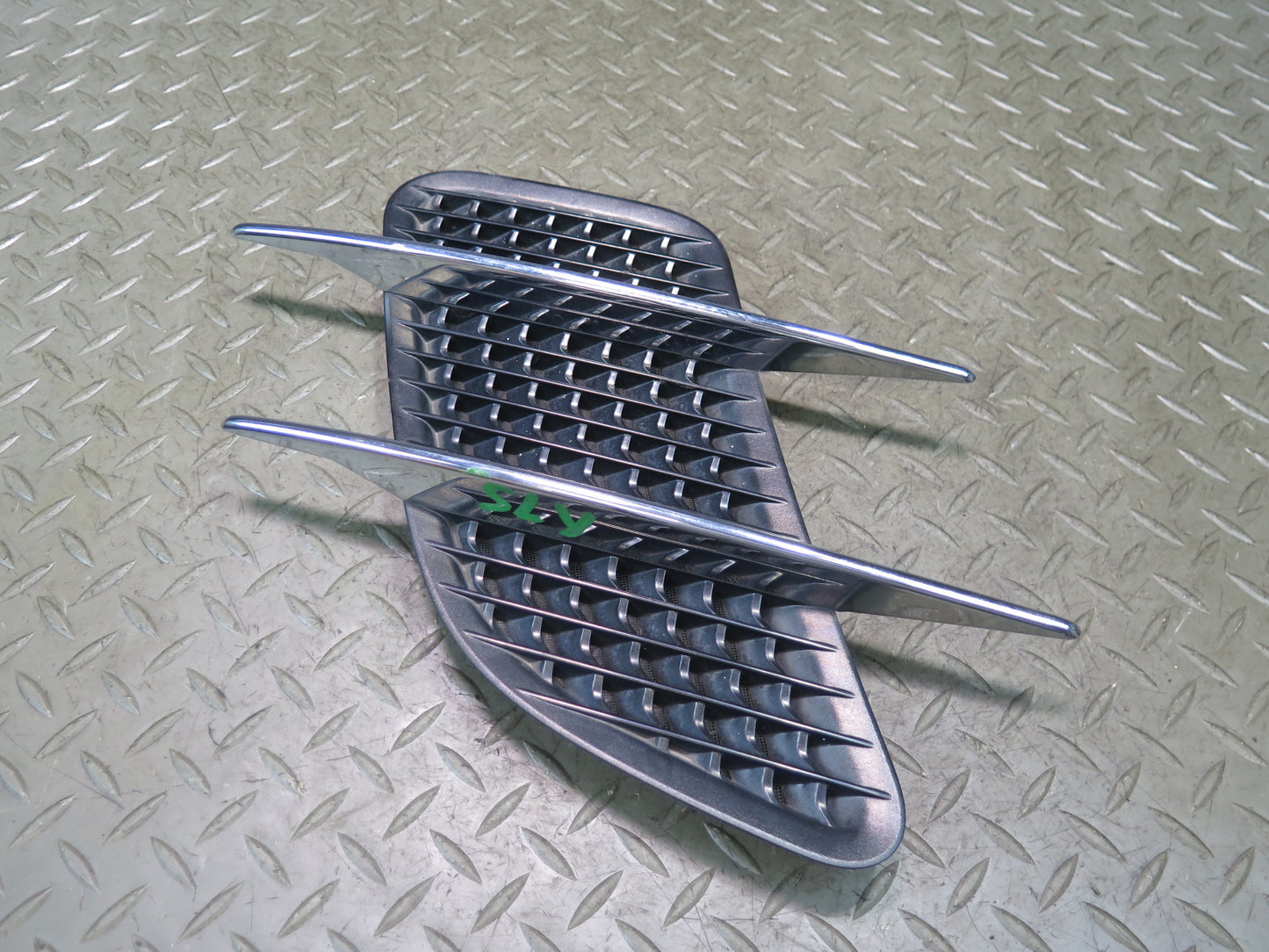 13-16 Mercedes R231 SL550 Set of 2 Front Hood Grille Vent Trim Molding OEM