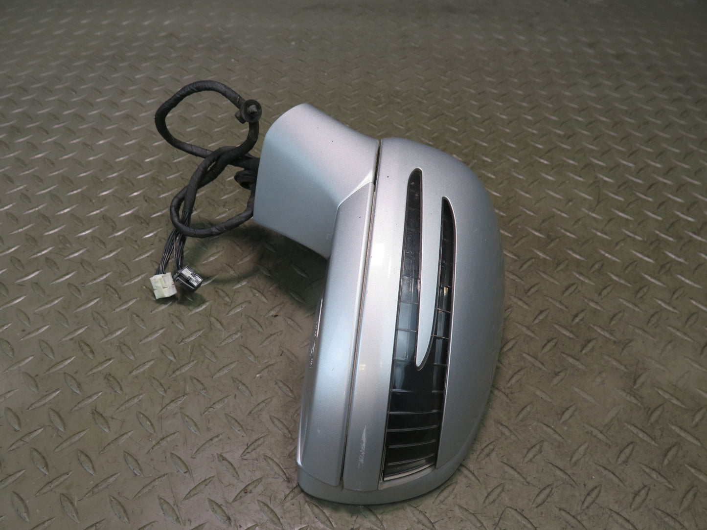13-20 Mercedes R231 SL550 Left Side View Auto Dim Heated Mirror Blind Spot OEM