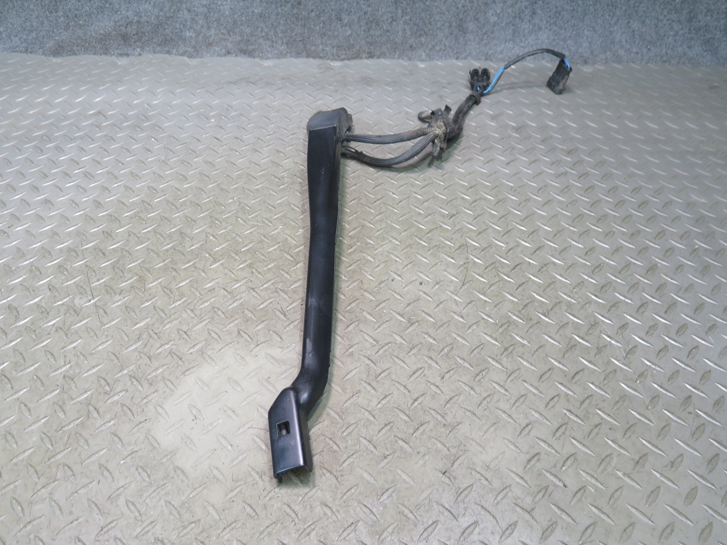 13-20 Mercedes R231 Sl-class Set of 2 Front Left Right Windshield Wiper Arm OEM