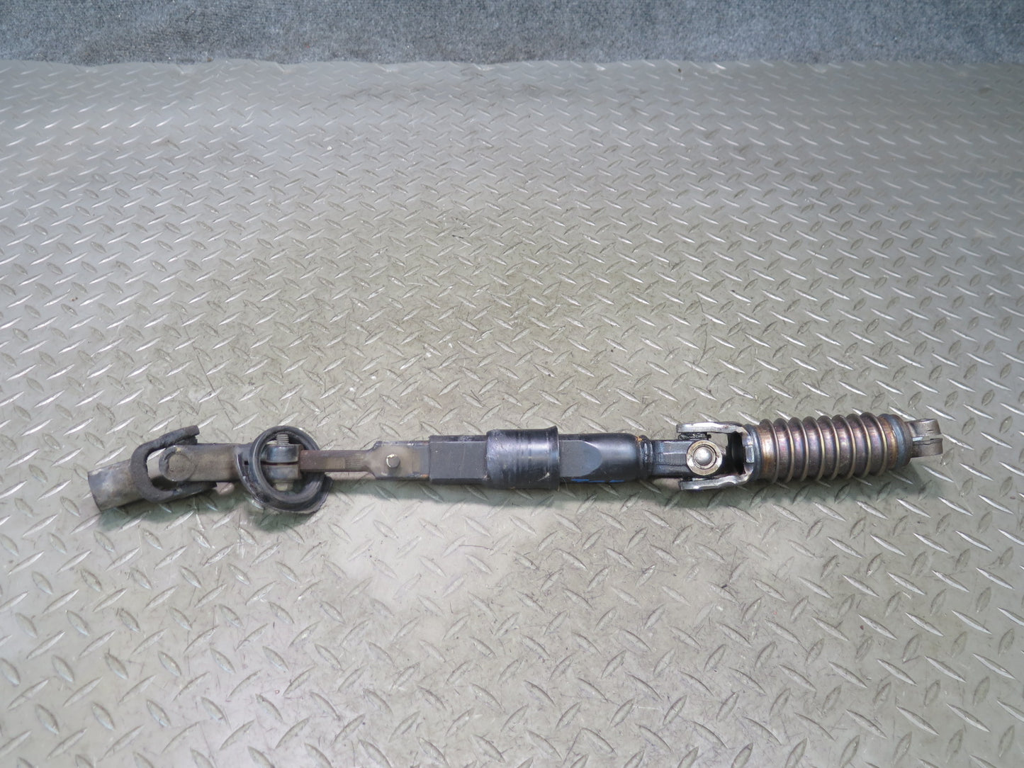 95-97 Toyota Celsior RHD Steering Column Intermediate Linkage U Joint Shaft OEM