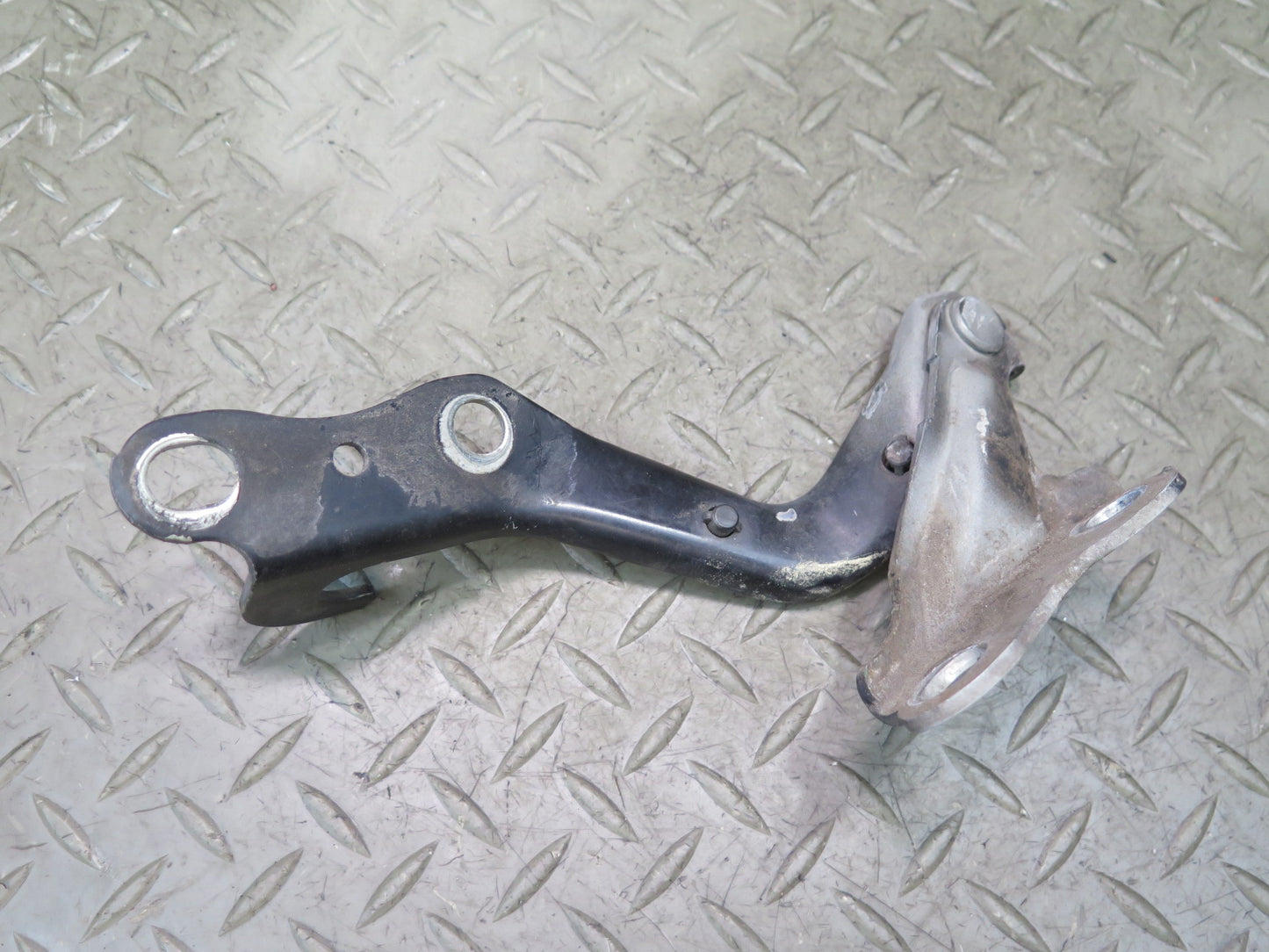 95-00 Toyota Celsior Lexus LS400 UCF20 Front Left & Right Hood Hinge Set OEM