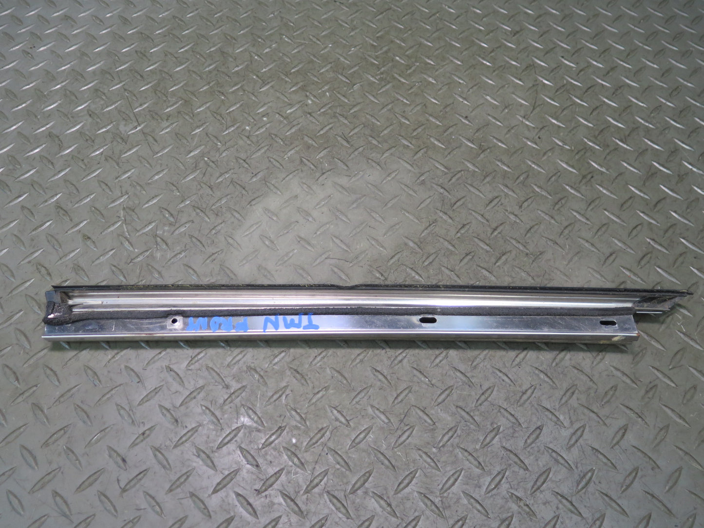 00-05 Toyota MR2 Spyder Set of 2 Front Left & Right A Pillar Drip Molding OEM