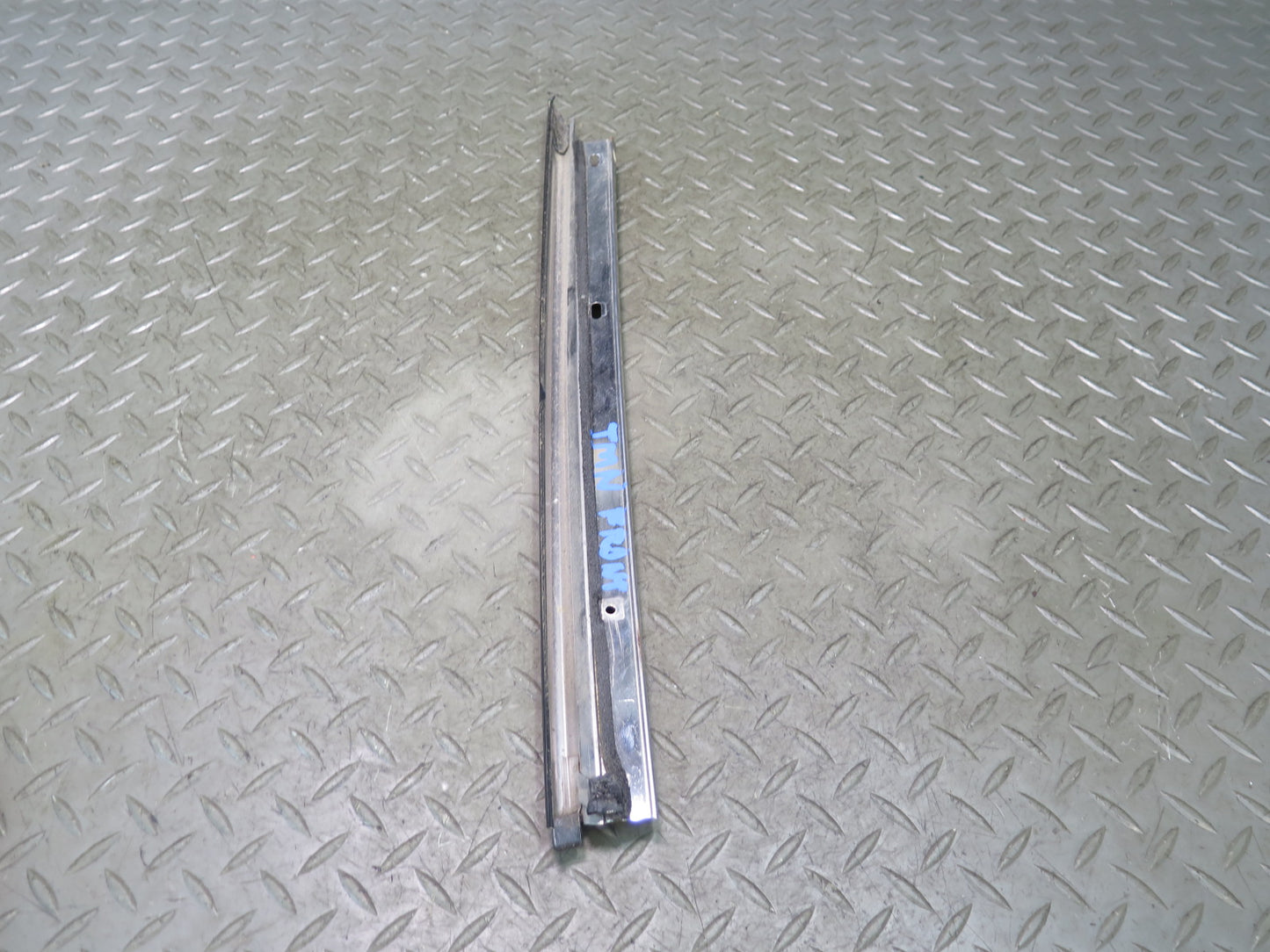 00-05 Toyota MR2 Spyder Set of 2 Front Left & Right A Pillar Drip Molding OEM