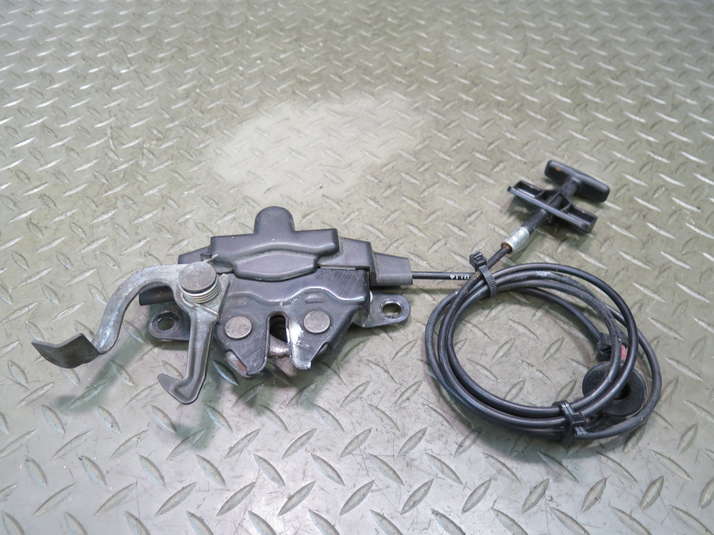 00-05 Toyota MR2 Spyder ZZW30L Front Hood Lock Latch w Cable Assembly OEM