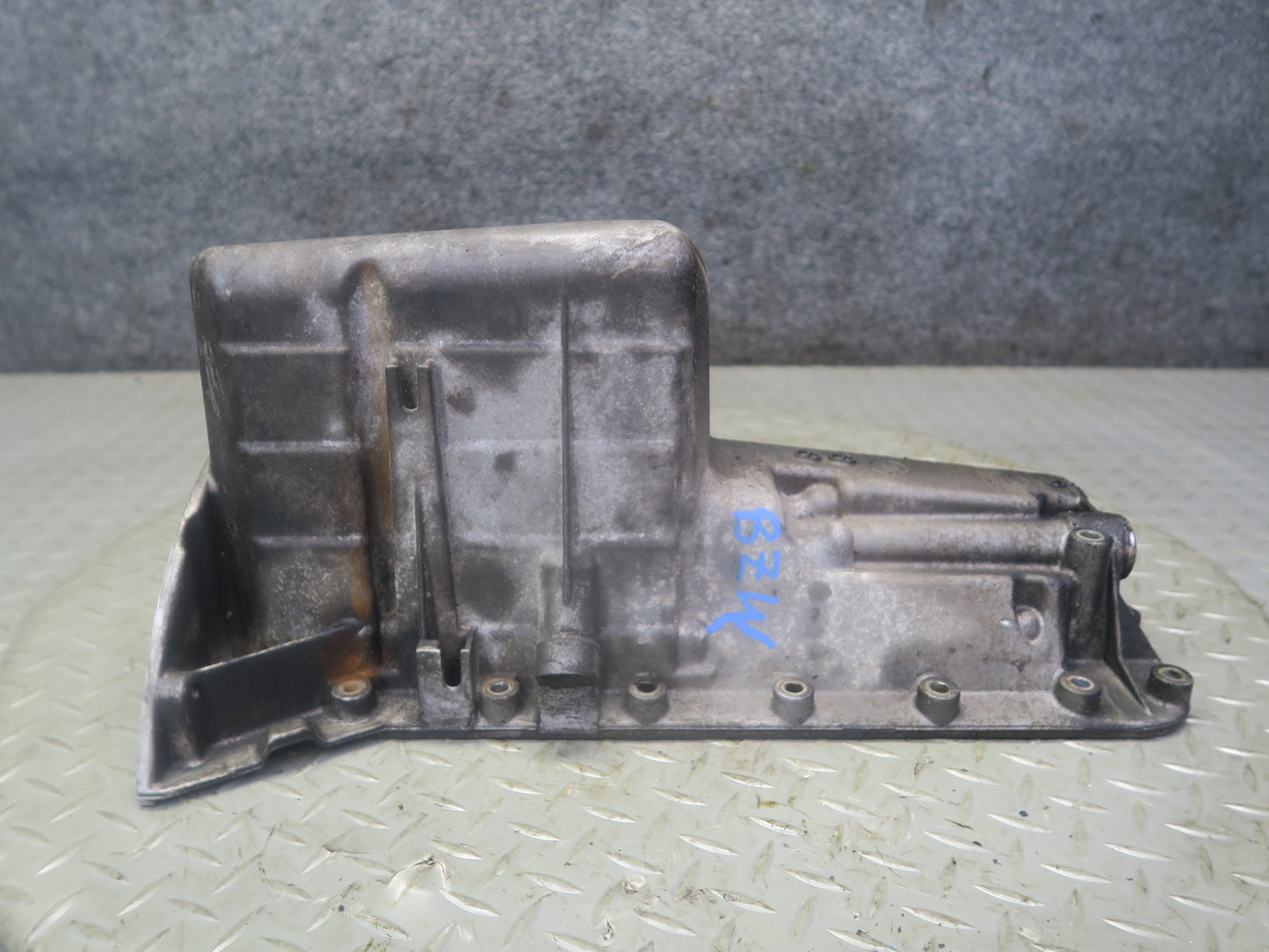 96-99 BMW E36/7 Z3 1.9L M44 Engine Motor Lower Oil Pan Sump w Dipstick OEM