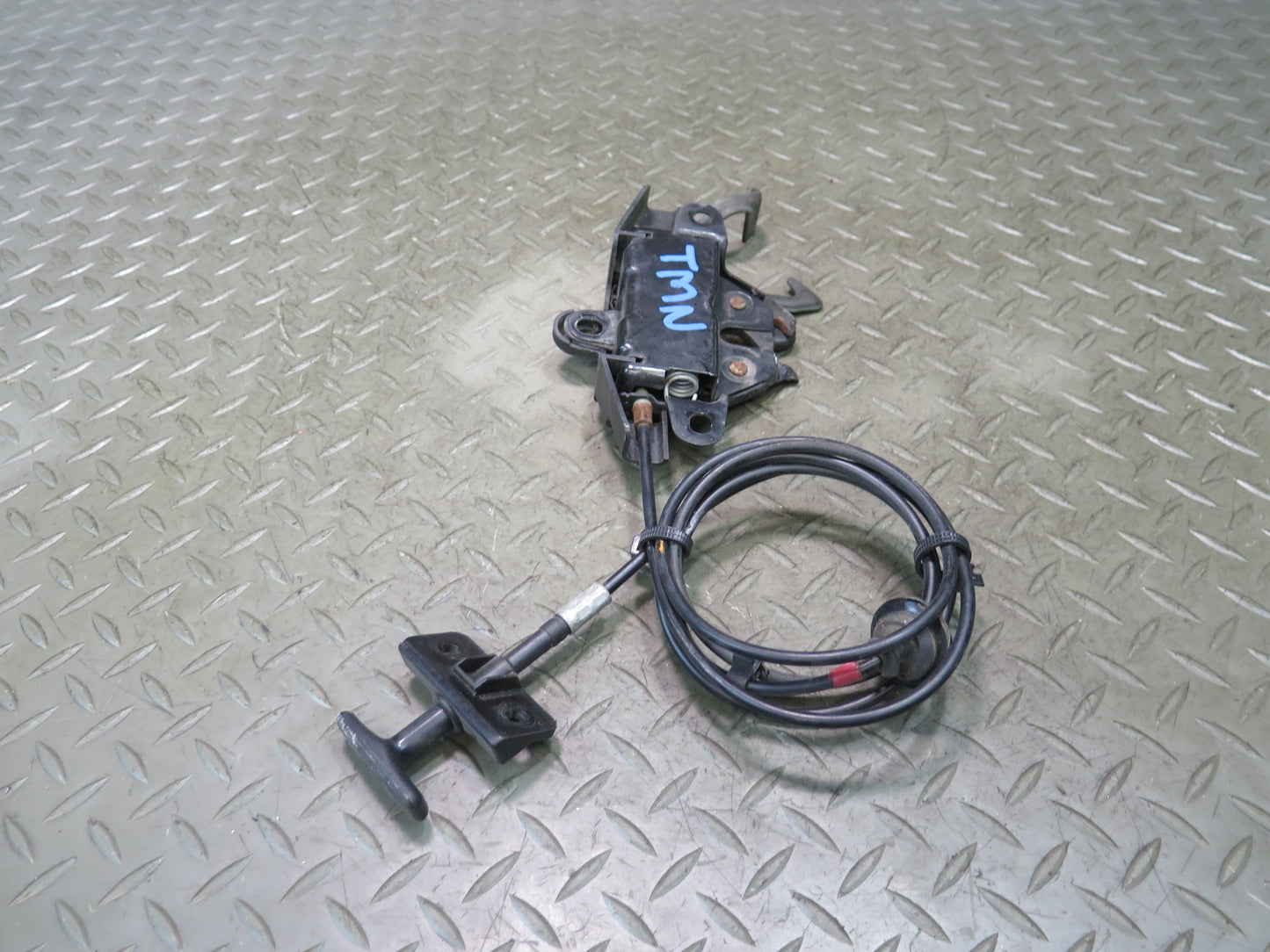00-05 Toyota MR2 Spyder ZZW30L Front Hood Lock Latch w Cable Assembly OEM