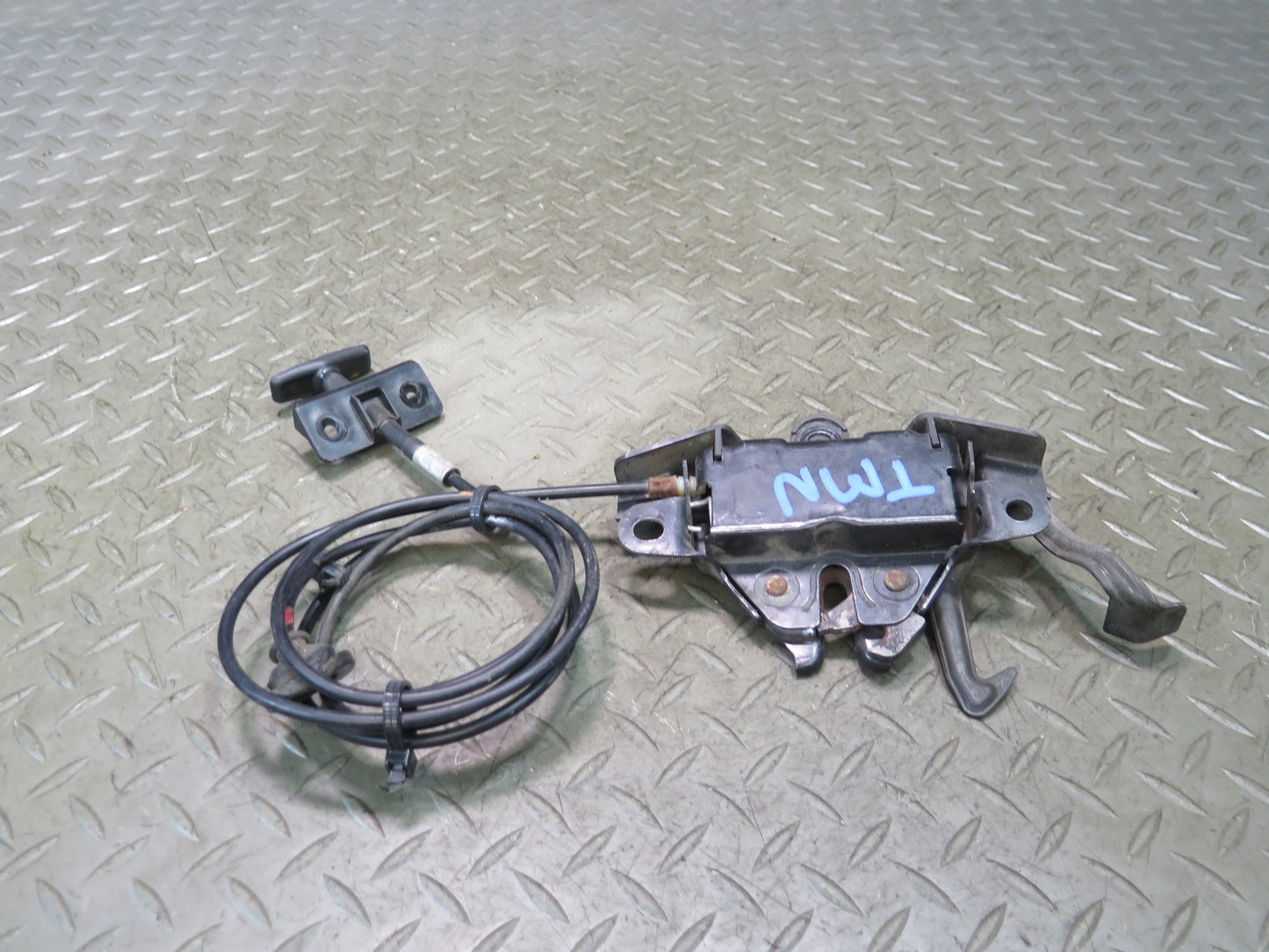 00-05 Toyota MR2 Spyder ZZW30L Front Hood Lock Latch w Cable Assembly OEM