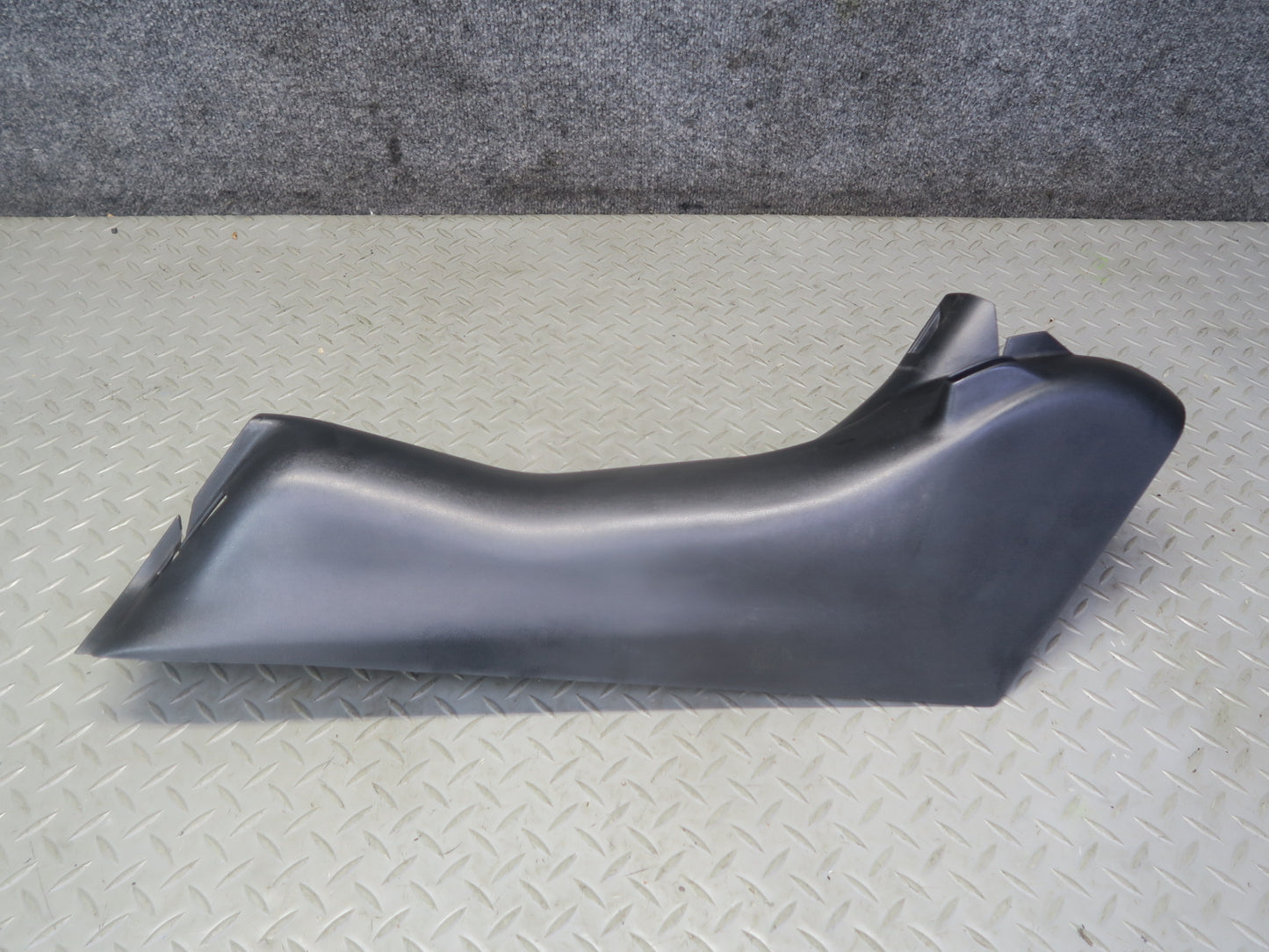 97-04 Chevrolet Corvette C5 Interior B Pillar Seat Belt Trim Panel 10258545 OEM