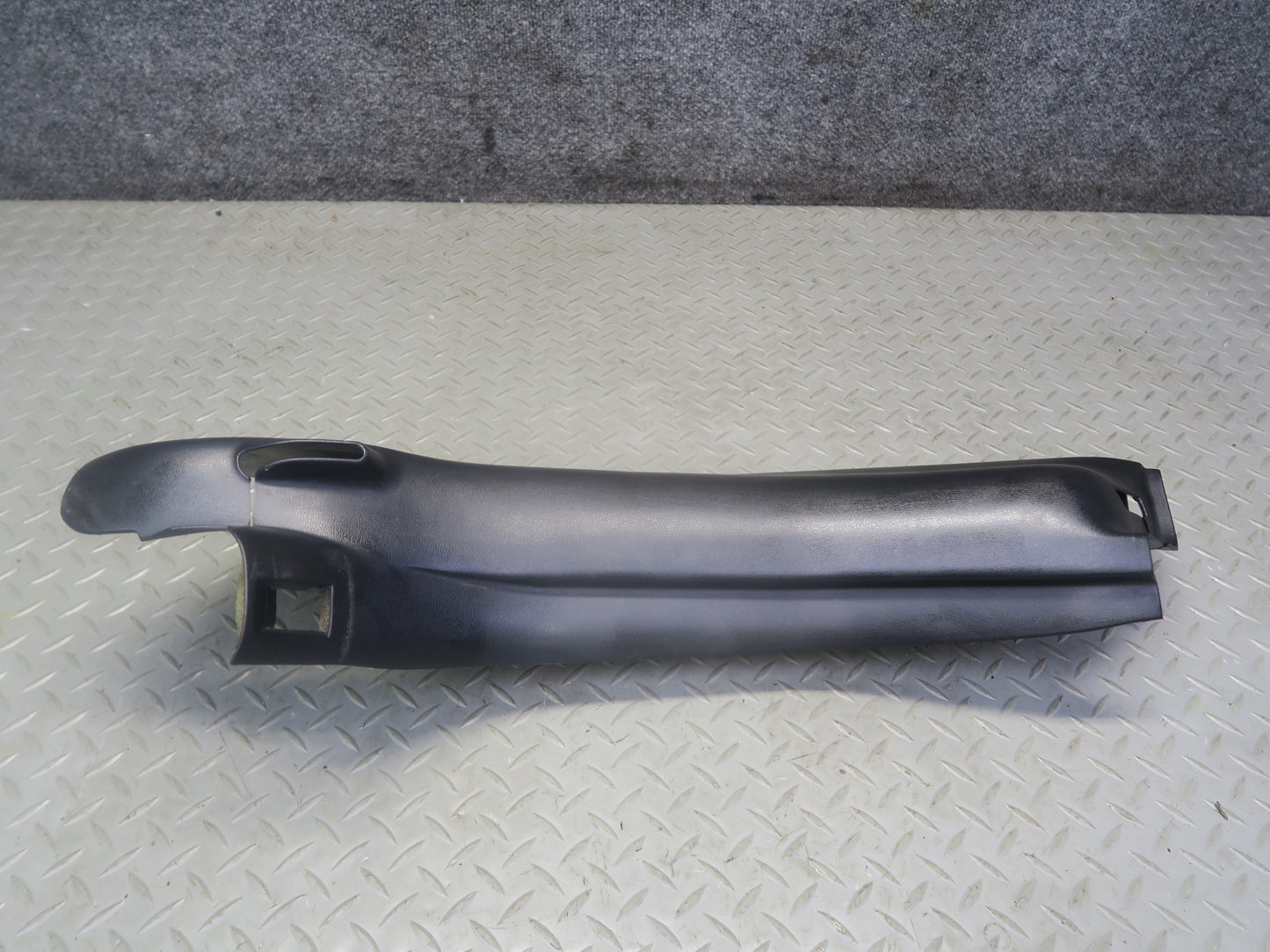 97-04 Chevrolet Corvette C5 Interior B Pillar Seat Belt Trim Panel 10258545 OEM