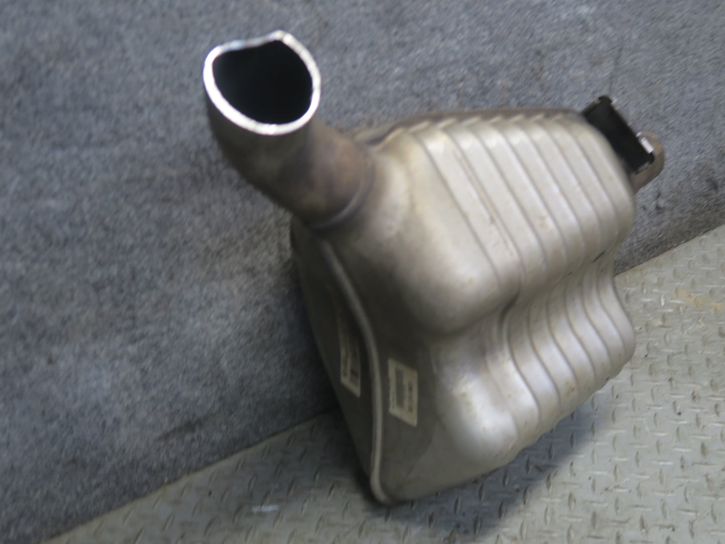 13-20 Mercedes R231 SL550 Set of 2 Rear Left & Right Exhaust Muffler OEM