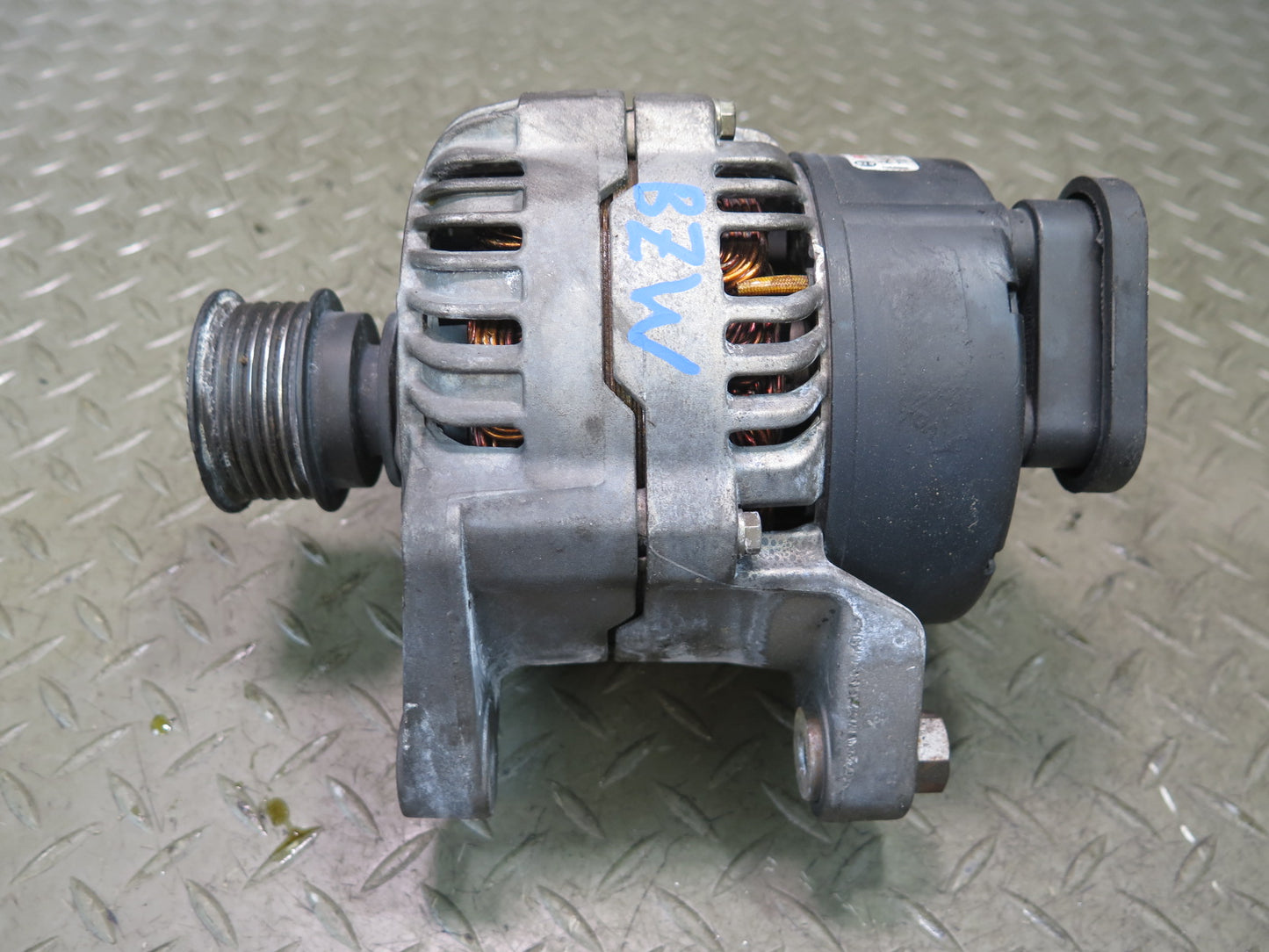 96-99 BMW E36/7 Z3 1.9L M44 Alternator Generator AL0736X Bosch