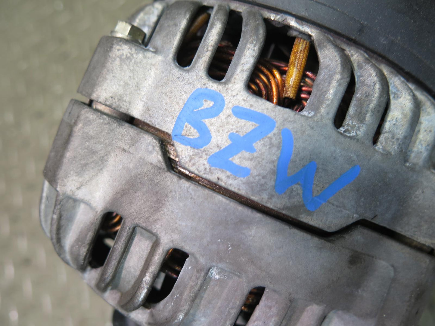 96-99 BMW E36/7 Z3 1.9L M44 Alternator Generator AL0736X Bosch