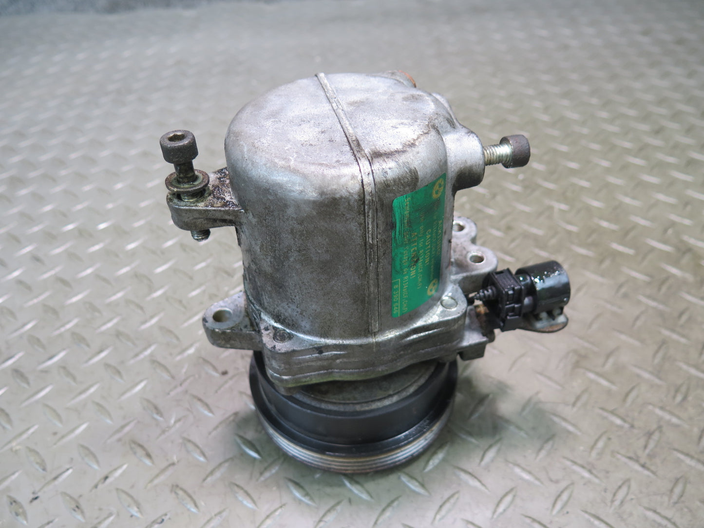 96-99 BMW E36/7 Roadster Z3 1.9L M44 A/C Air Condition Compressor 8390228 OEM