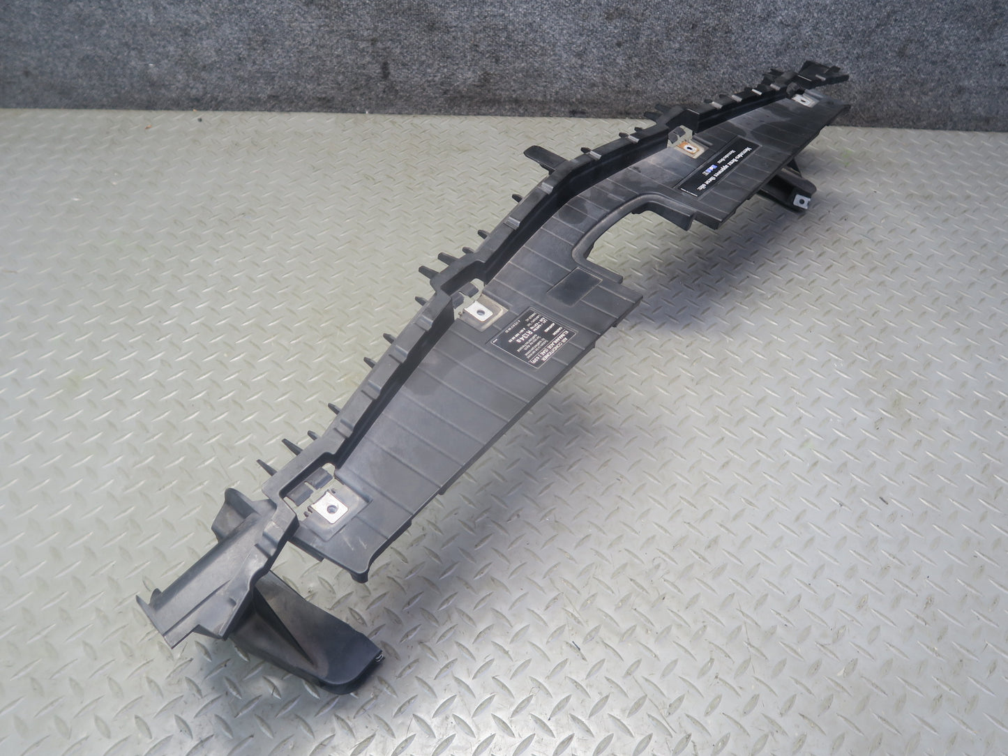 2012-2016 Mercedes R172 SLK Front Upper Radiator Support Mount Bracket