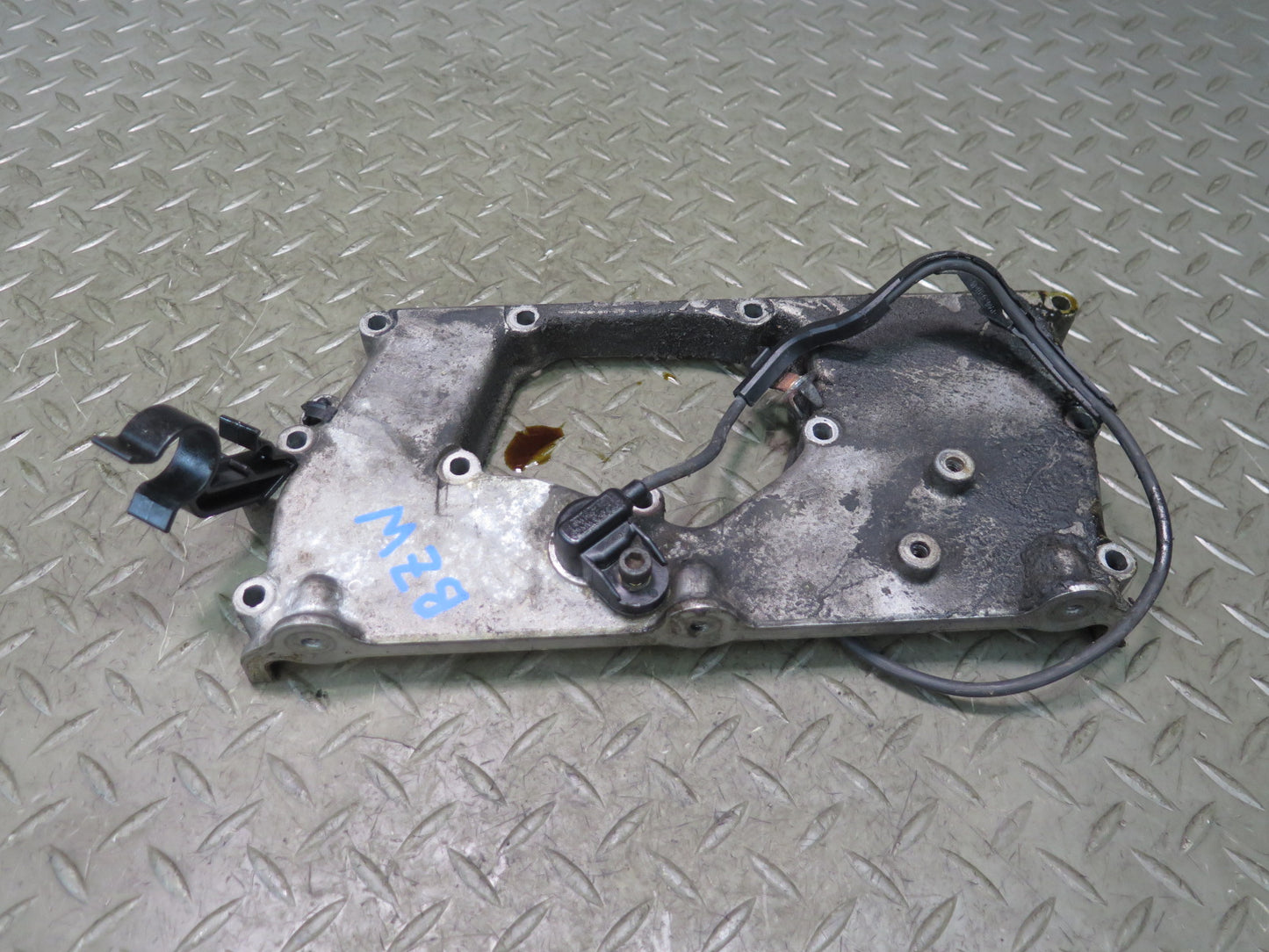 96-99 BMW E36/7 Z3 1.9L M44 Set of 2 Lower & Upper Engine Timing Chain Cover OEM