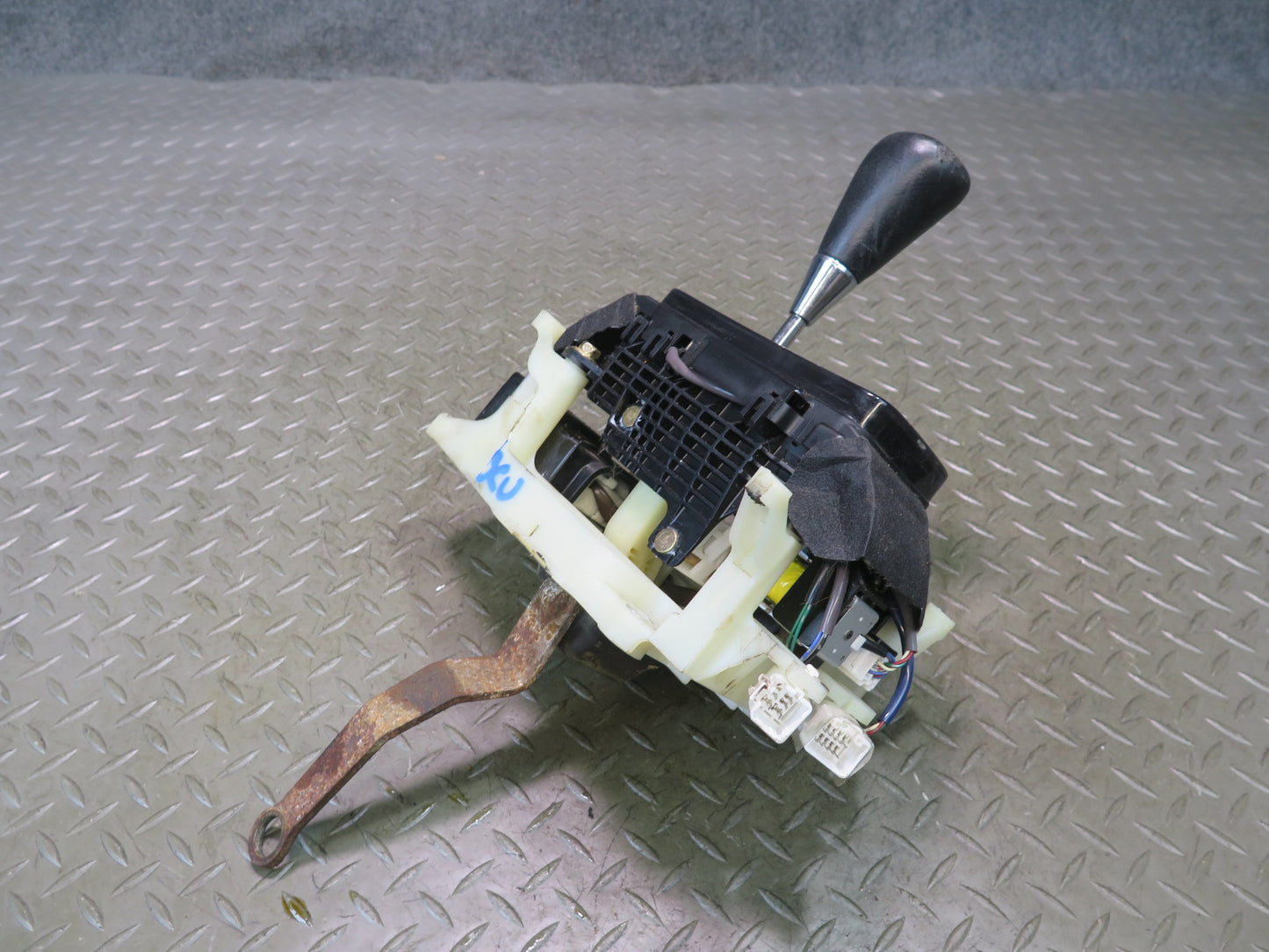 98-00 Lexus UZZ30L SC400 SC300 A/T Gear Shifter w Shifter Knob Assembly OEM