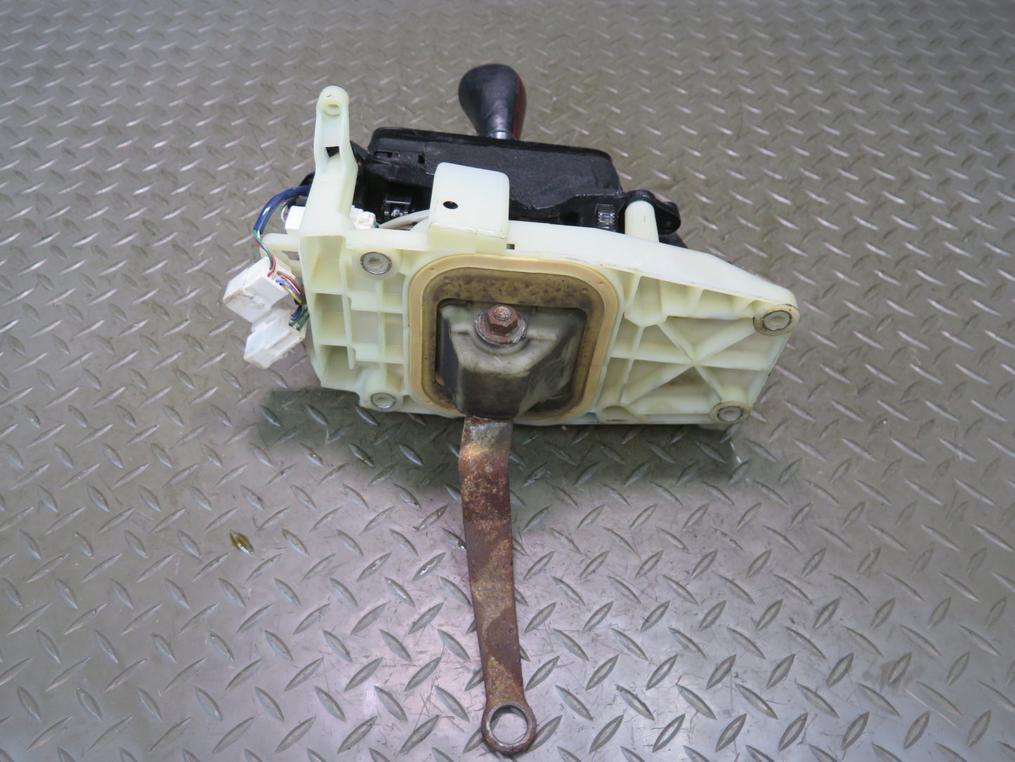 98-00 Lexus UZZ30L SC400 SC300 A/T Gear Shifter w Shifter Knob Assembly OEM
