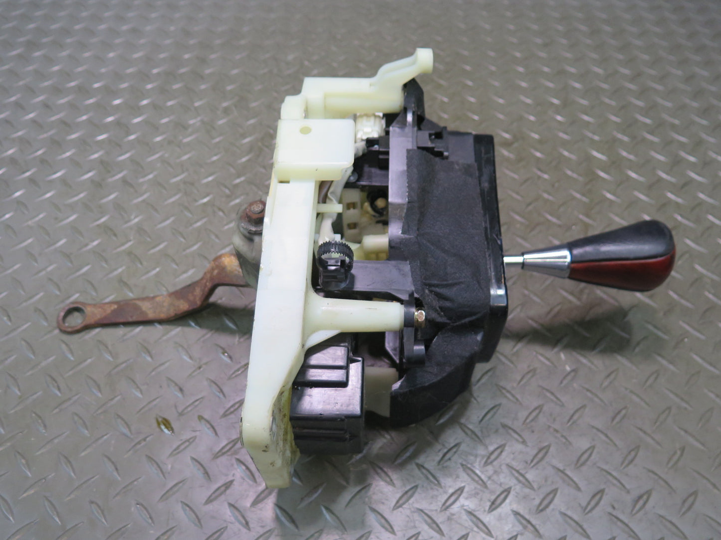 98-00 Lexus UZZ30L SC400 SC300 A/T Gear Shifter w Shifter Knob Assembly OEM