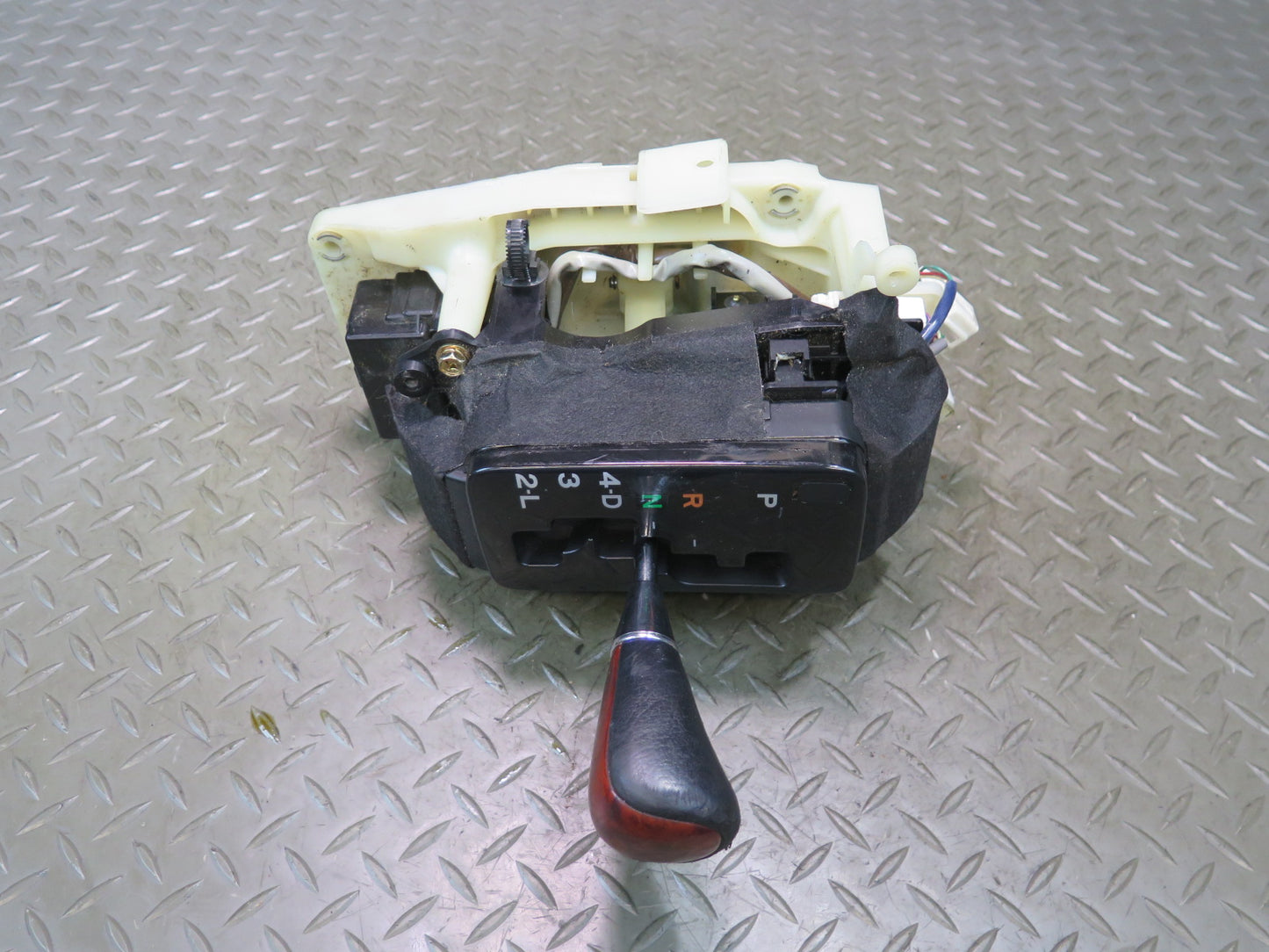98-00 Lexus UZZ30L SC400 SC300 A/T Gear Shifter w Shifter Knob Assembly OEM