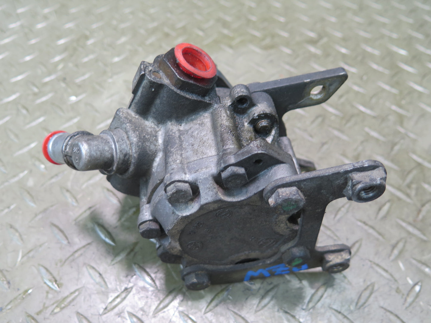 96-99 BMW E36/7 Z3 1.9L M44 Power Steering Pump OEM