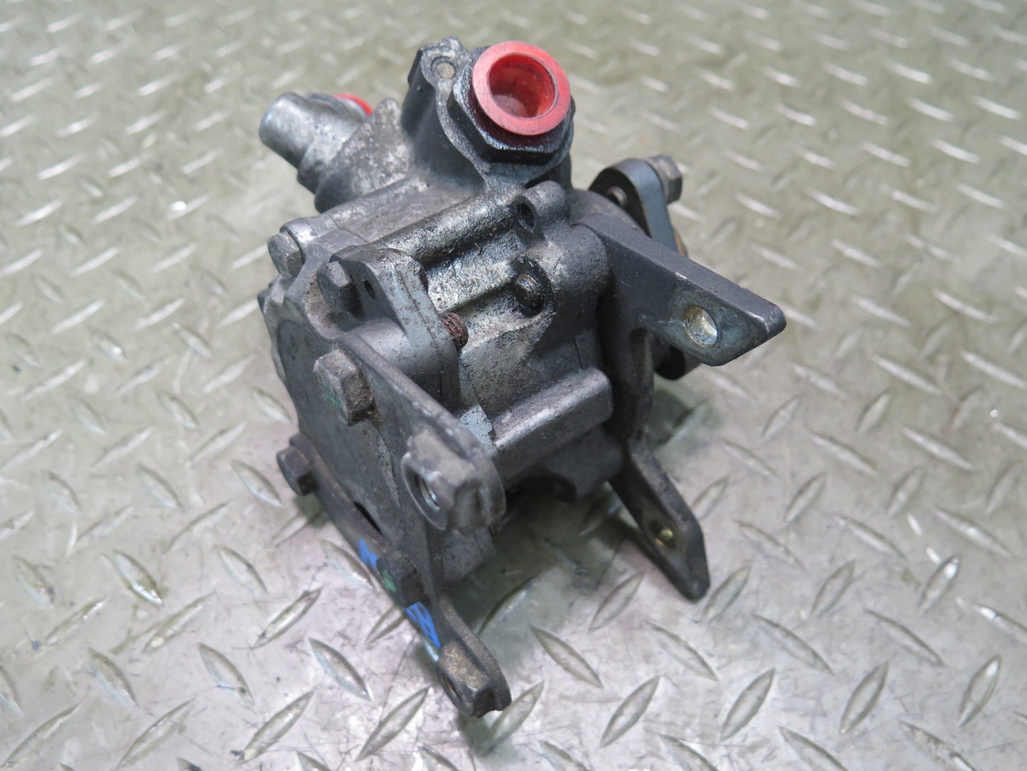 96-99 BMW E36/7 Z3 1.9L M44 Power Steering Pump OEM