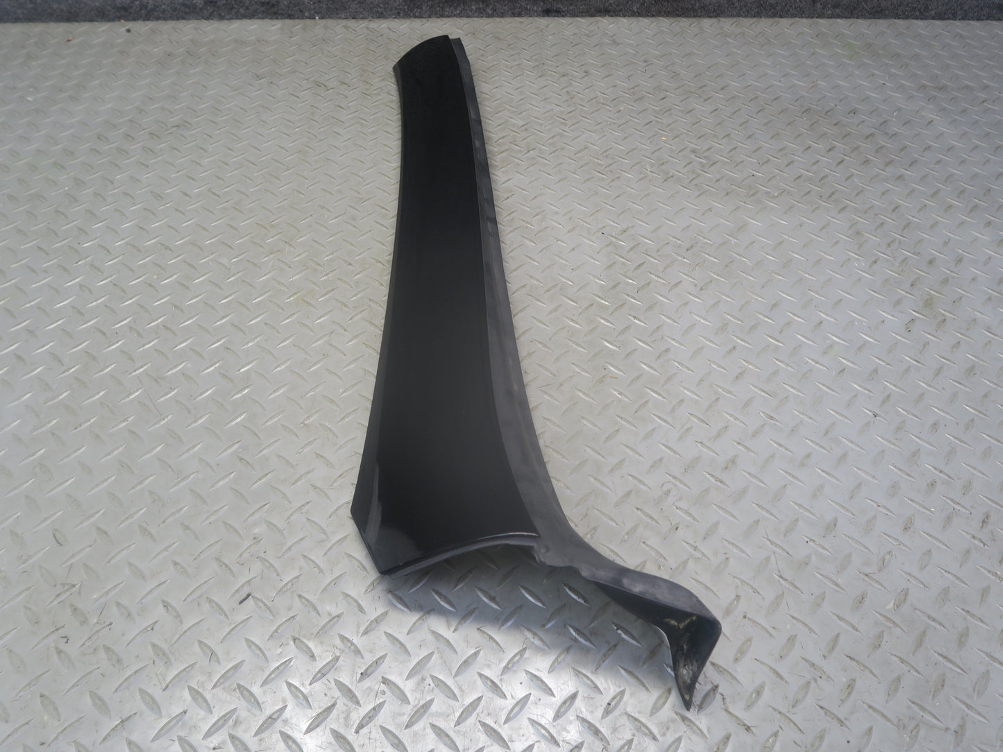 2012-2016 Mercedes R172 SLK Front Right Side Windshield A Pillar Molding Trim