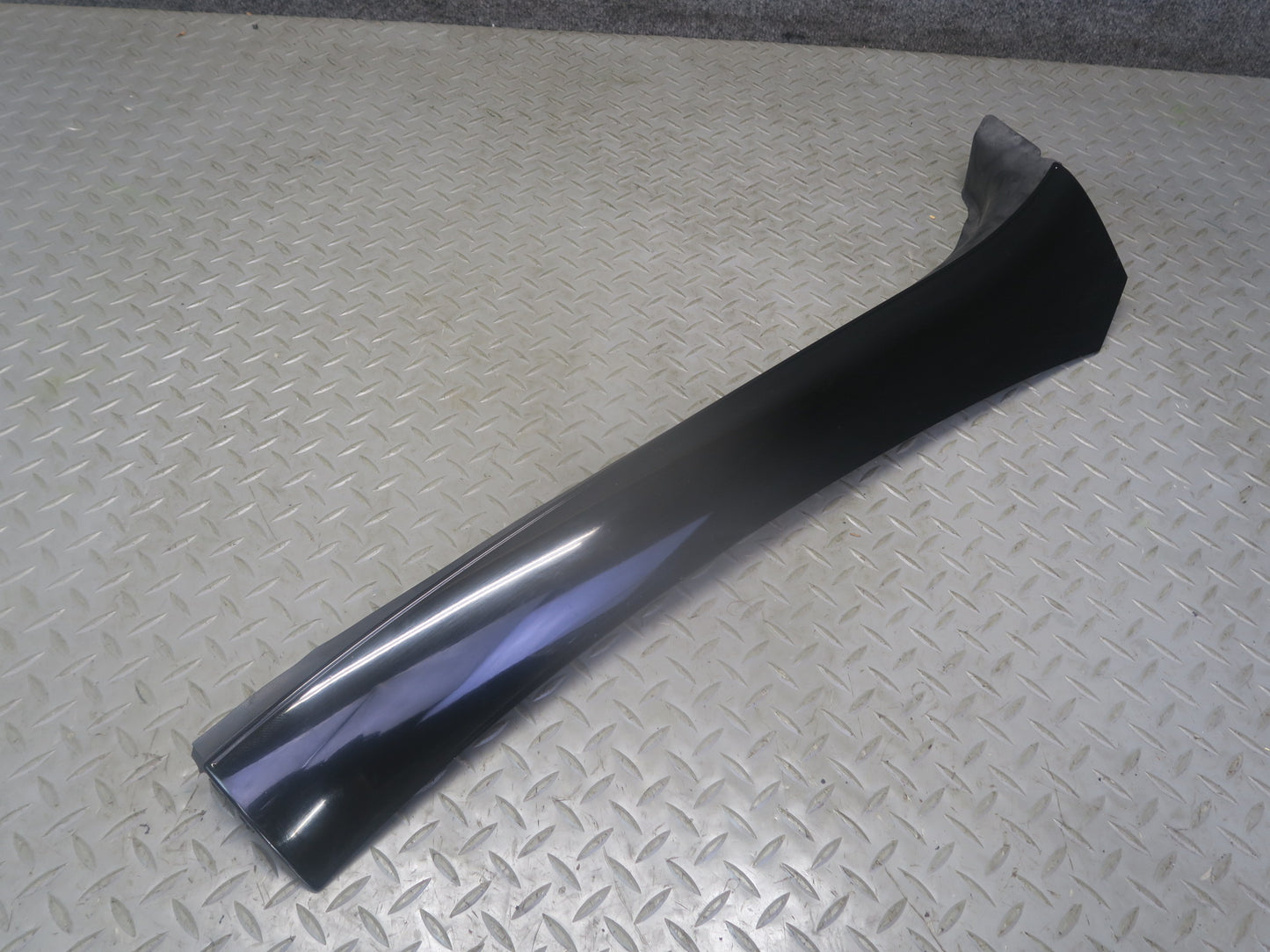 2012-2016 Mercedes R172 SLK Front Right Side Windshield A Pillar Molding Trim