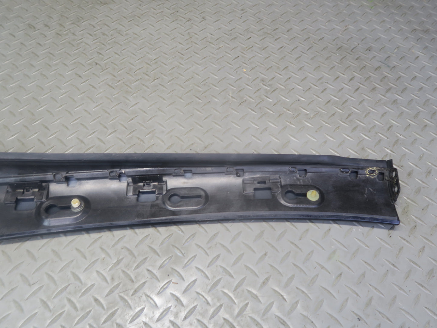 2012-2016 Mercedes R172 SLK Front Right Side Windshield A Pillar Molding Trim