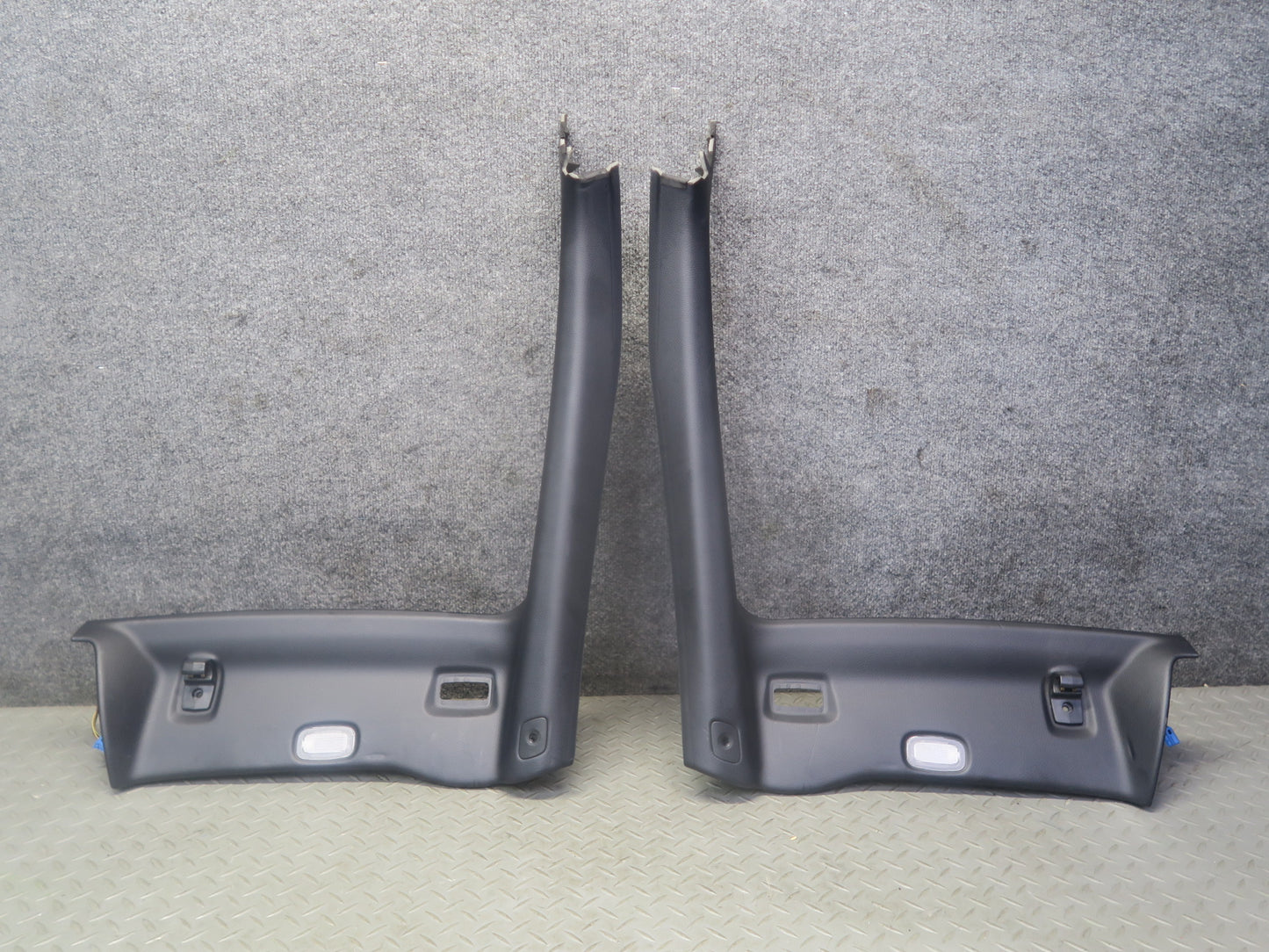 2012-2016 Mercedes R172 SLK Right Left Side A-pillar Trim Cover Panel Black Set