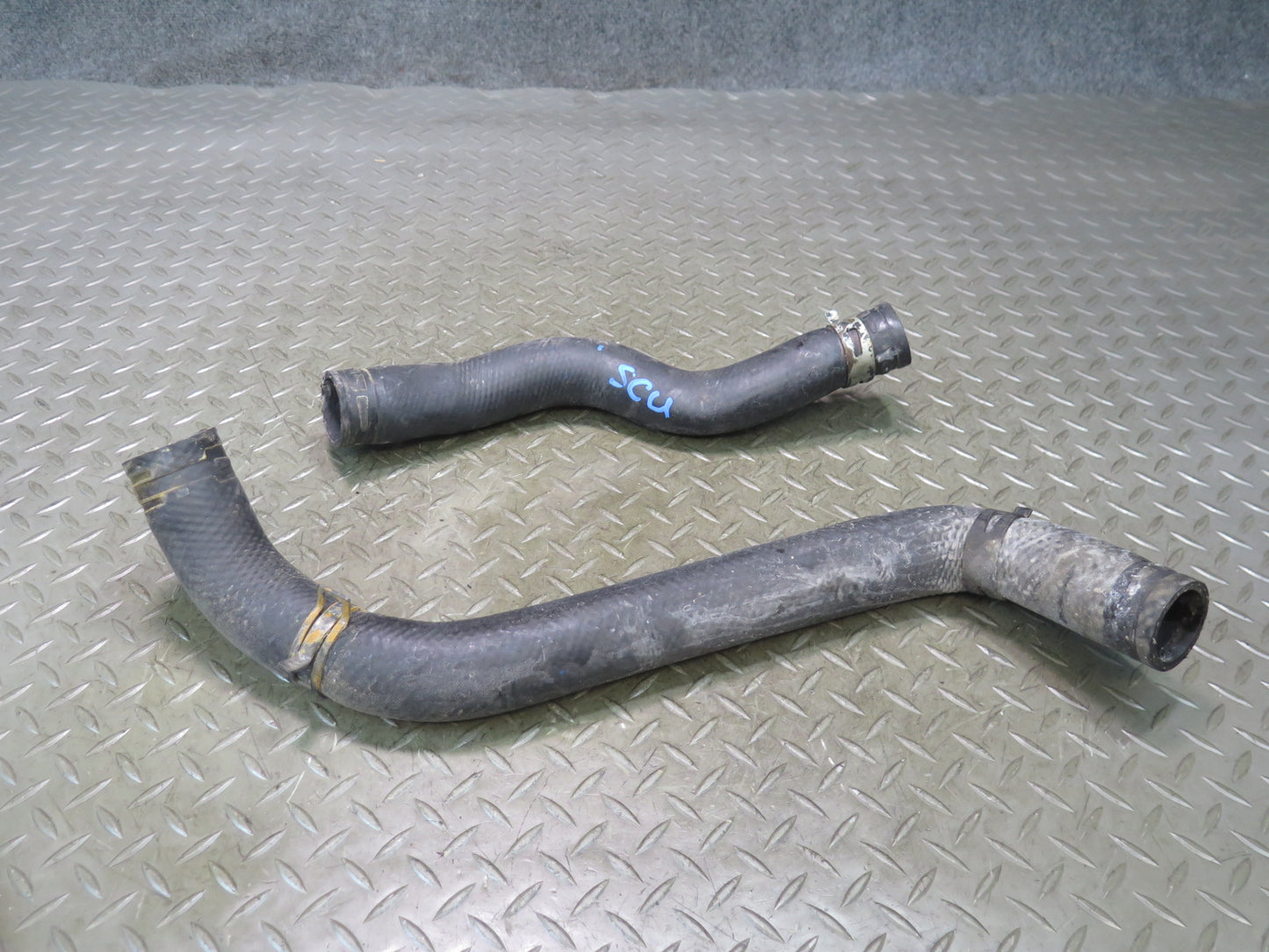 98-00 Lexus UZZ30L SC400 1UZFE Set of 2 Engine Radiator Coolant Hose Pipe OEM