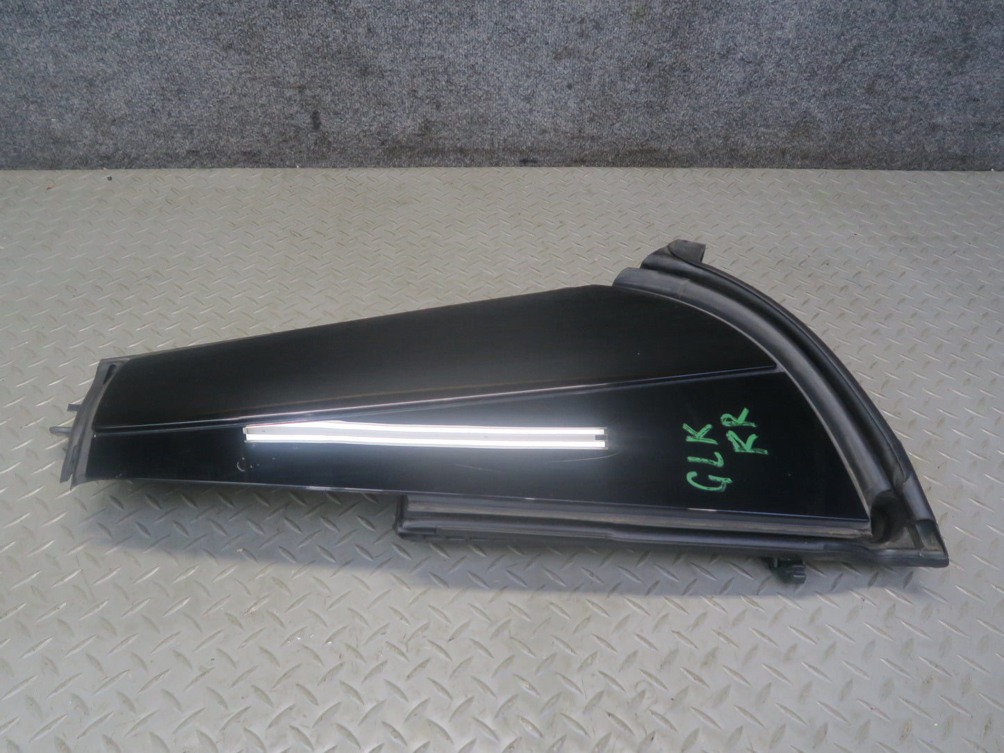 2012-2020 Mercedes R172 SLK SLC Rear Right Side C Pillar Molding Cover Trim