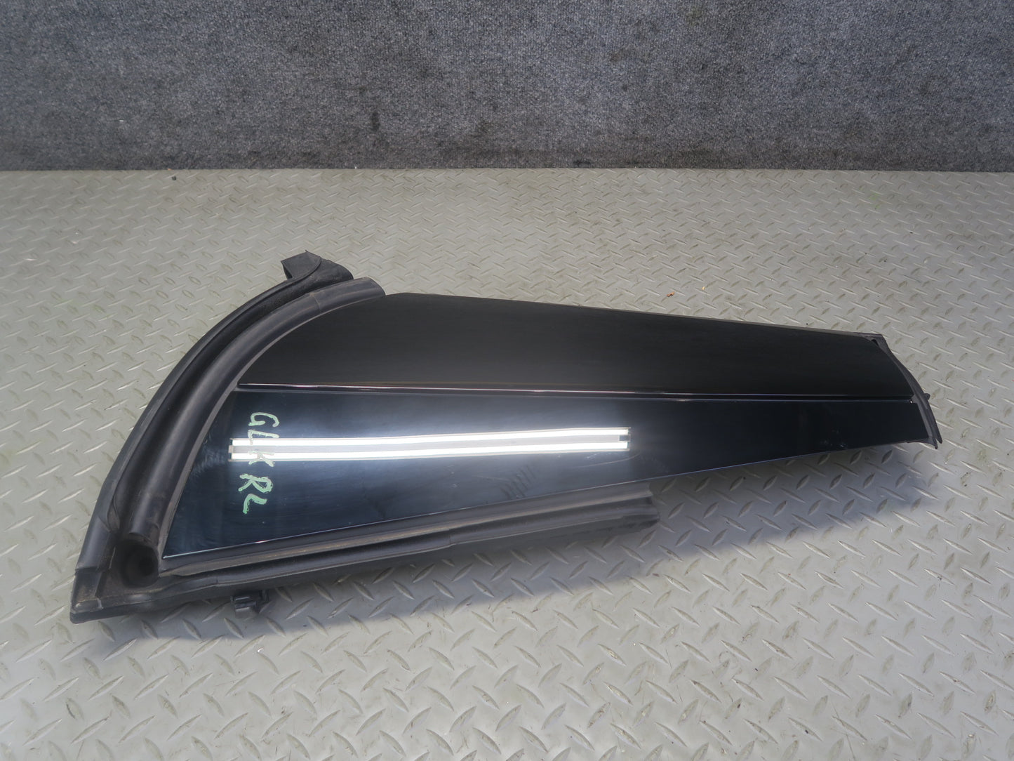 2012-2020 Mercedes R172 SLK SLC Rear Left Side C Pillar Molding Cover Trim