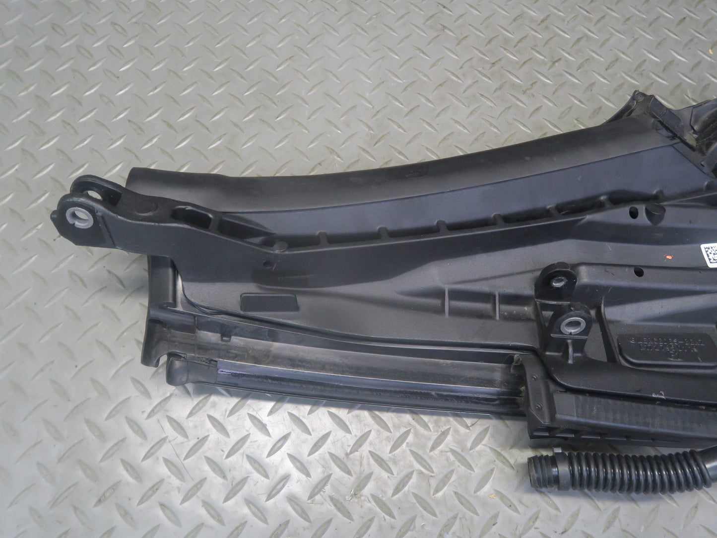 2012-2020 Mercedes R172 SLK SLC Rear Left Side C Pillar Molding Cover Trim