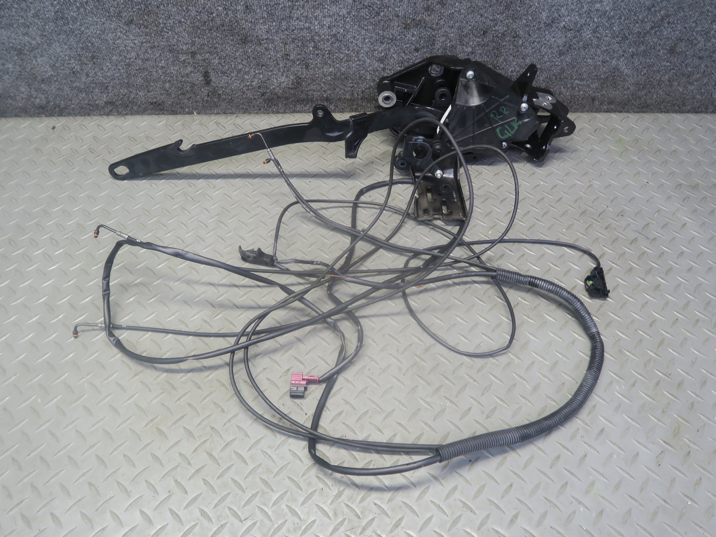 2012-2020 Mercedes R172 SLK SLC Convertible TOP Right Side Hinge Motor Assembly