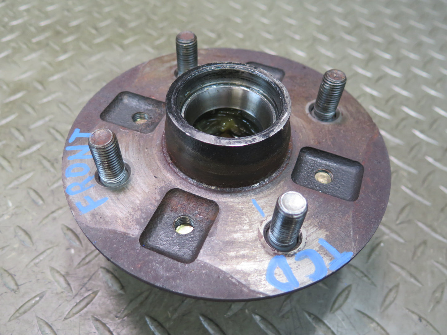 84-88 Toyota Cressida MX73 Front Axle Hub w Hardware Set 45K Miles OEM
