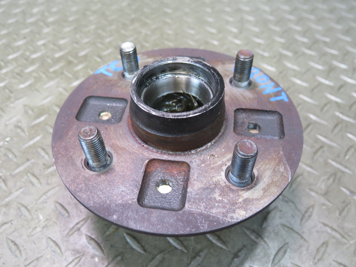 84-88 Toyota Cressida MX73 Front Axle Hub w Hardware Set 45K Miles OEM