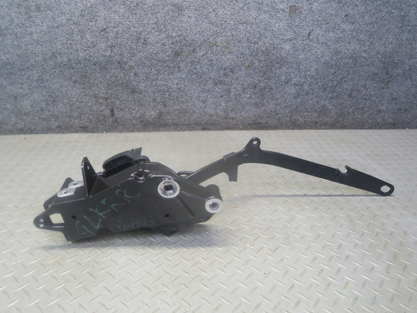 2012-2020 Mercedes R172 SLK SLC Convertible TOP Right Side Hinge Motor Assembly