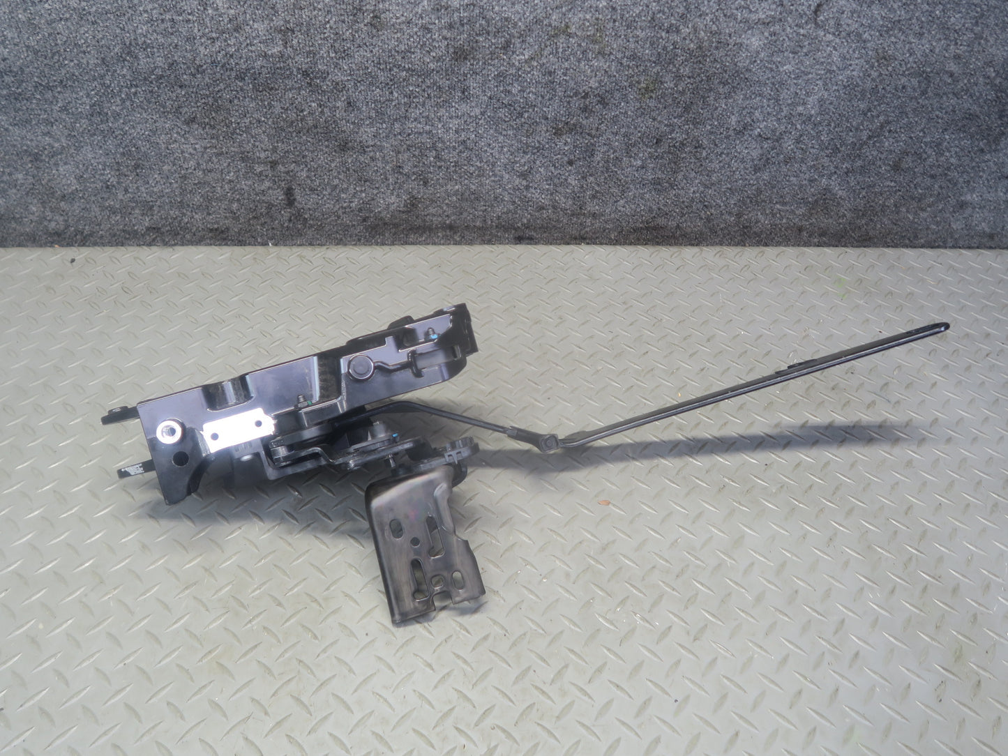 2012-2020 Mercedes R172 SLK SLC Convertible TOP Right Side Hinge Motor Assembly