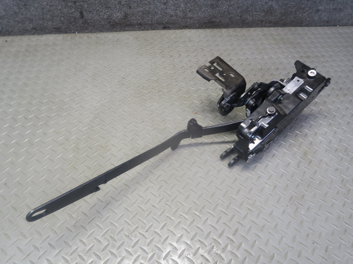 2012-2020 Mercedes R172 SLK SLC Convertible TOP Right Side Hinge Motor Assembly