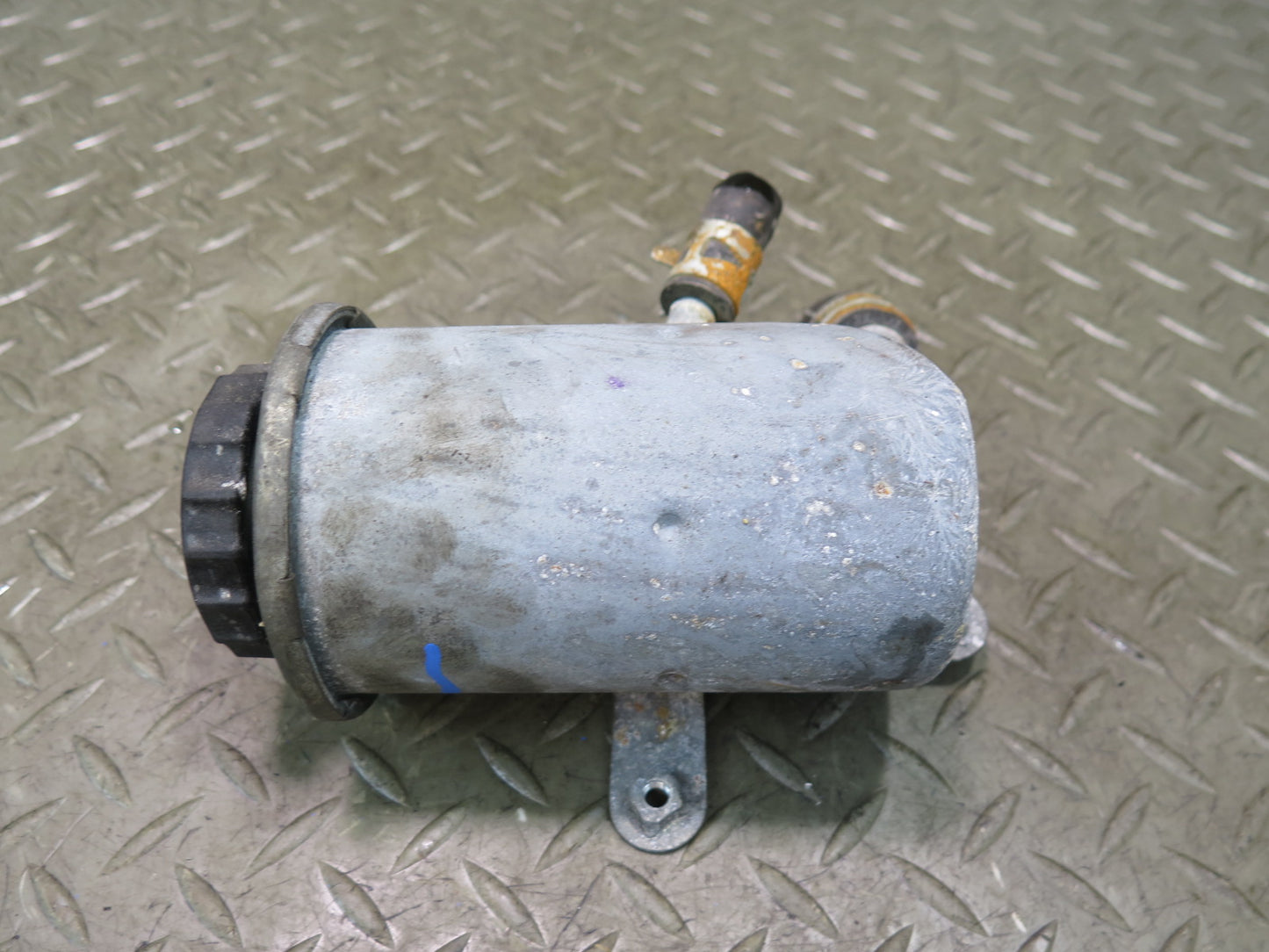 98-00 Lexus UZZ30L SC400 Power Steering Fluid Reservoir Bottle w Cap OEM