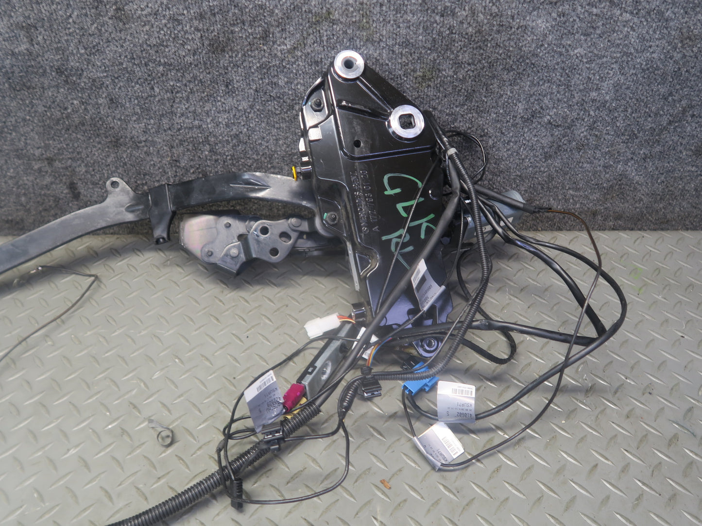 2012-2020 Mercedes R172 SLK SLC Convertible TOP Left Side Hinge Motor Assembly