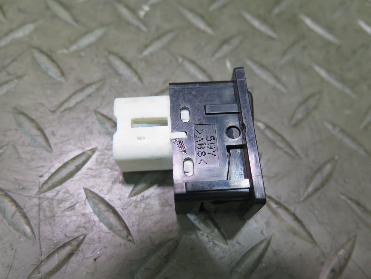 98-00 Lexus UZZ30L SC400 SC300 Traction Control Switch Button OEM