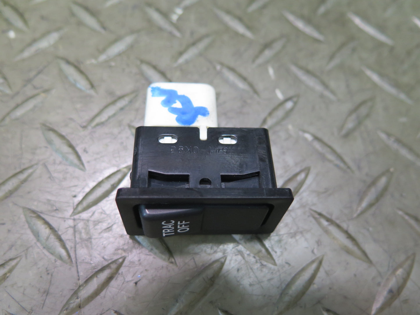 98-00 Lexus UZZ30L SC400 SC300 Traction Control Switch Button OEM