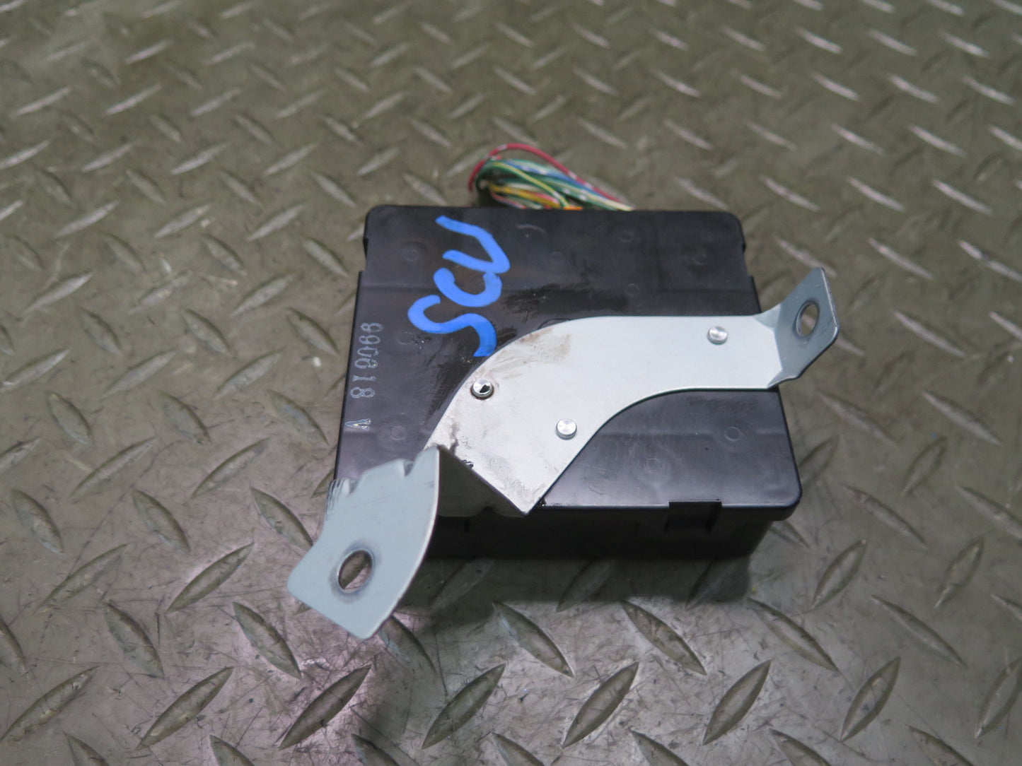 98-00 Lexus JZZ31L SC400 SC300 Anti Theft Warning Locking Control Module OEM