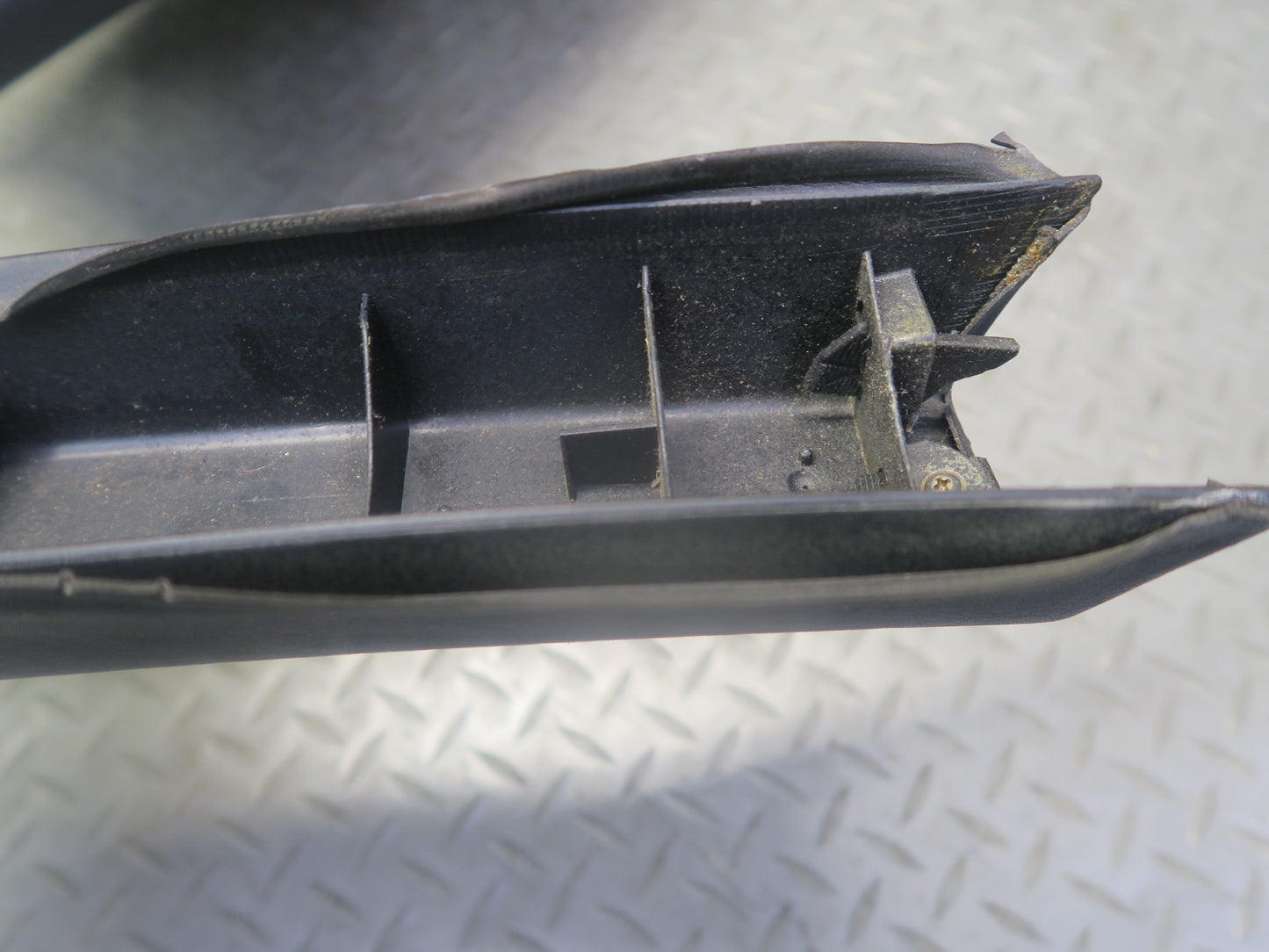 94-02 Mercedes R129 Sl-class Rear Left Hardtop Window Trim Panel 1297950316 OEM