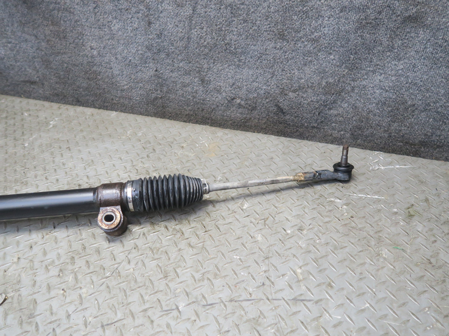 00-05 Toyota MR2 Spyder ZZW30L Power Steering Rack & Pinion OEM