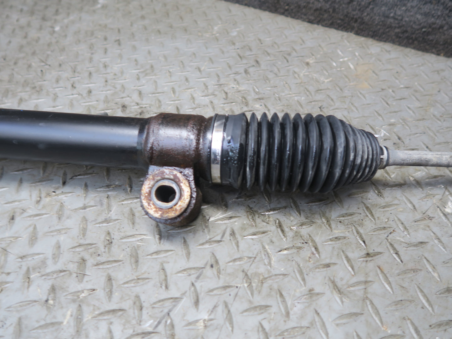 00-05 Toyota MR2 Spyder ZZW30L Power Steering Rack & Pinion OEM